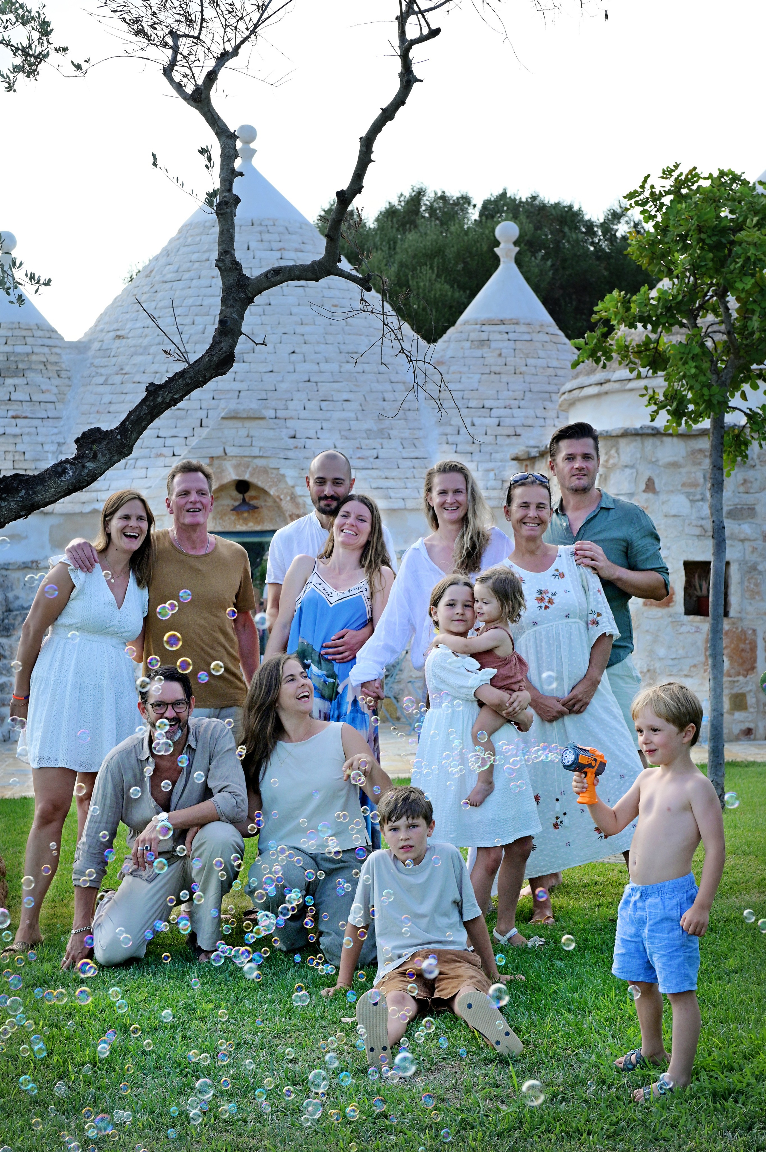 Big Family Story at a Masseria in Puglia. Fotografa in Puglia e Roma — Servizi fotografici romantici in Italia