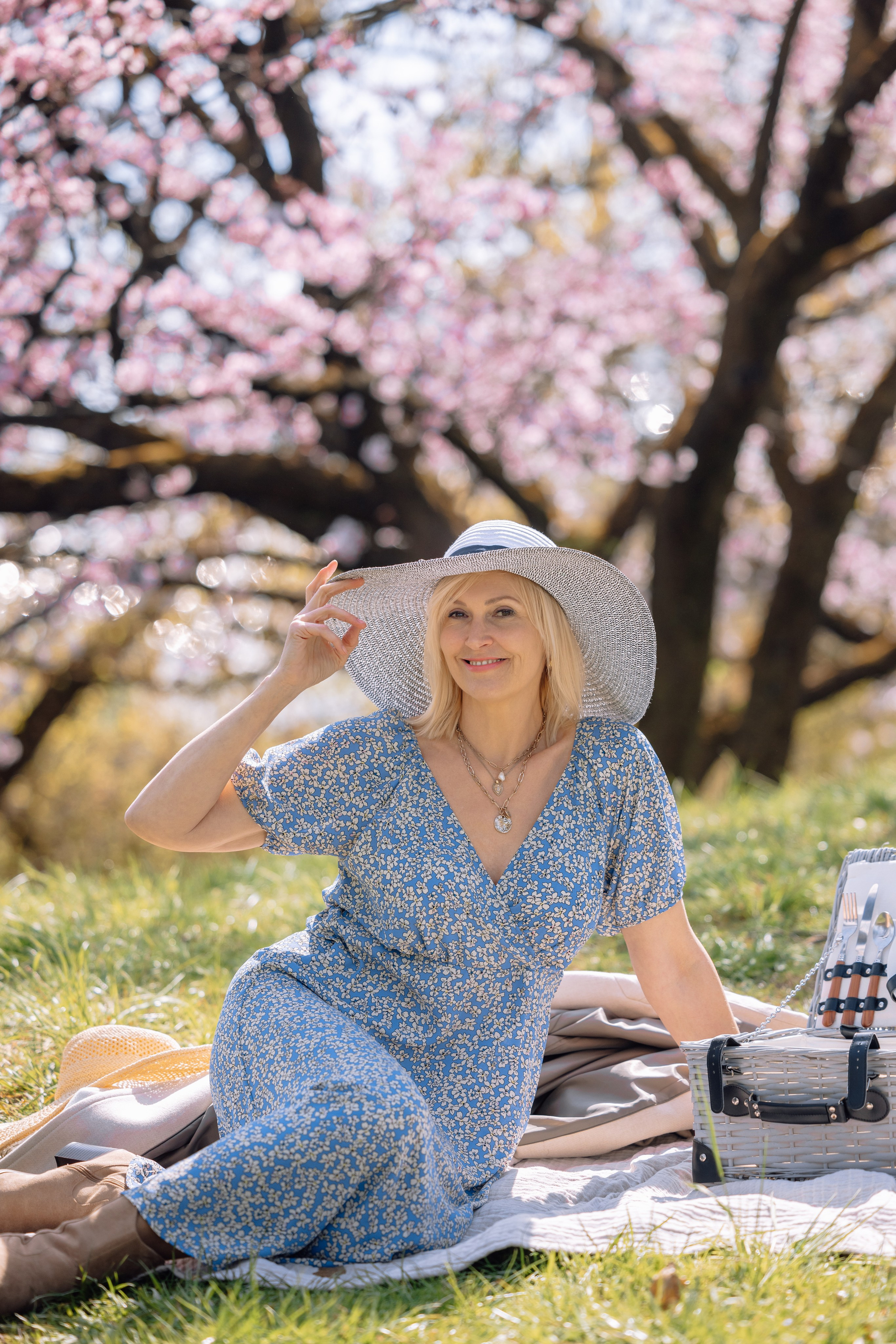 Blütezeit im Olympiapark München. Hochzeitsfotograf München Taufe Familienfotograf Tanja Mauke