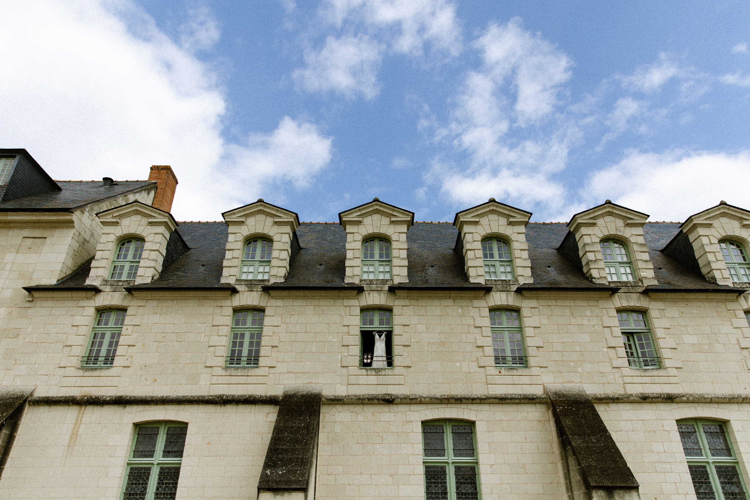 Naike & Clement | Castle Wedding Photography in France. Paris Wedding Photographer