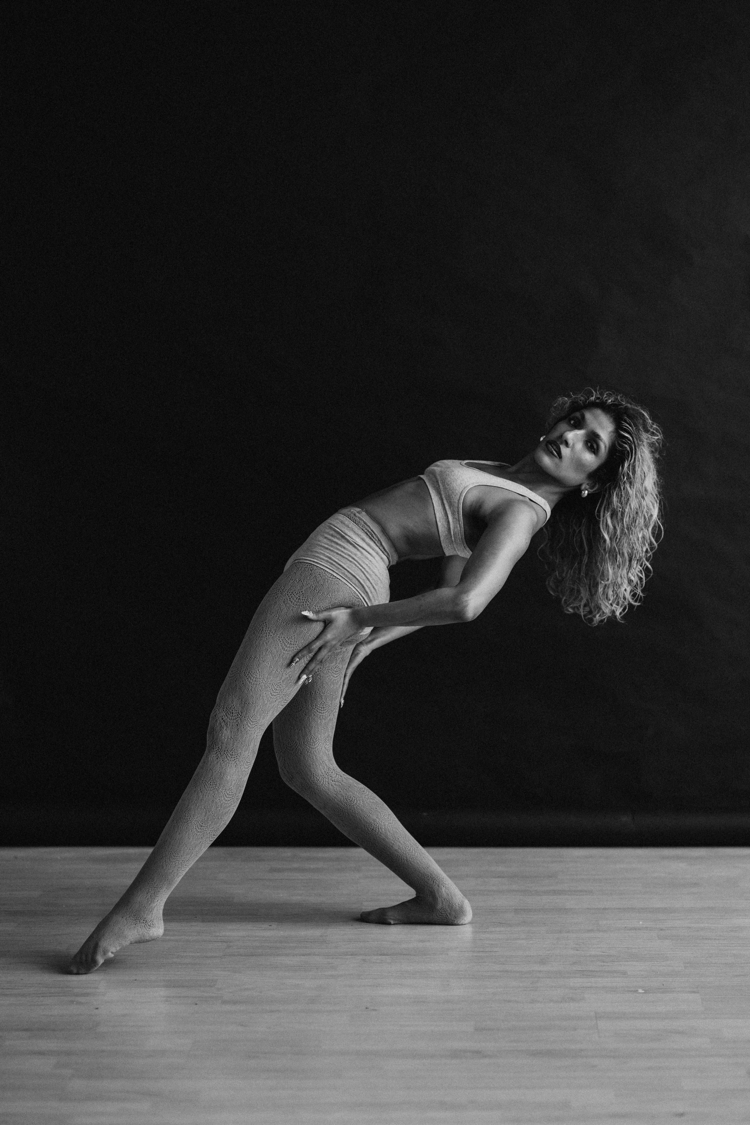 DANCERS. Victoria Olonen – Cinematic Portrait Artist | Helsinki & Europe