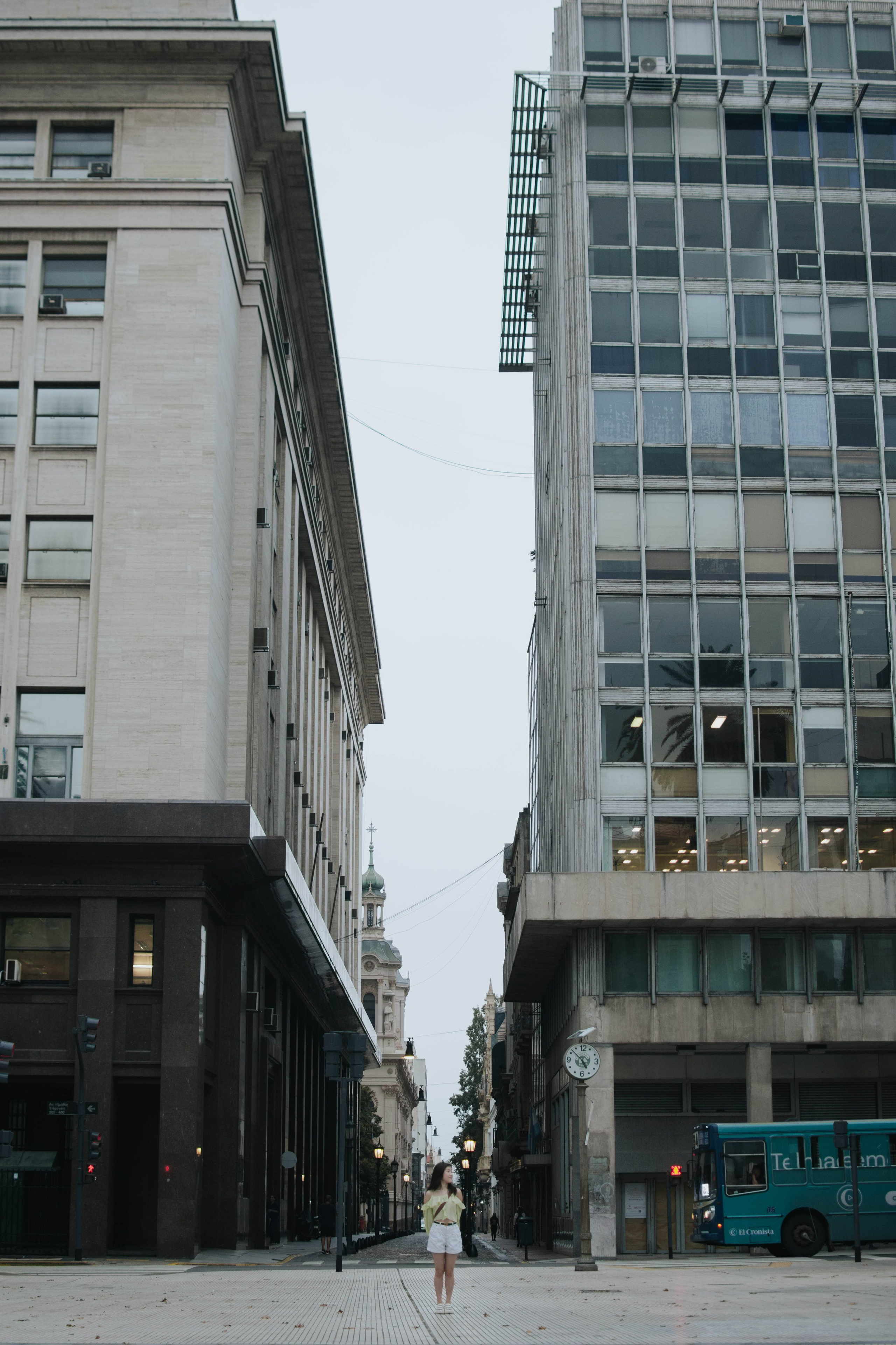 Manbing in Buenos Aires. Photographer @elmirkami in the city of Buenos Aires