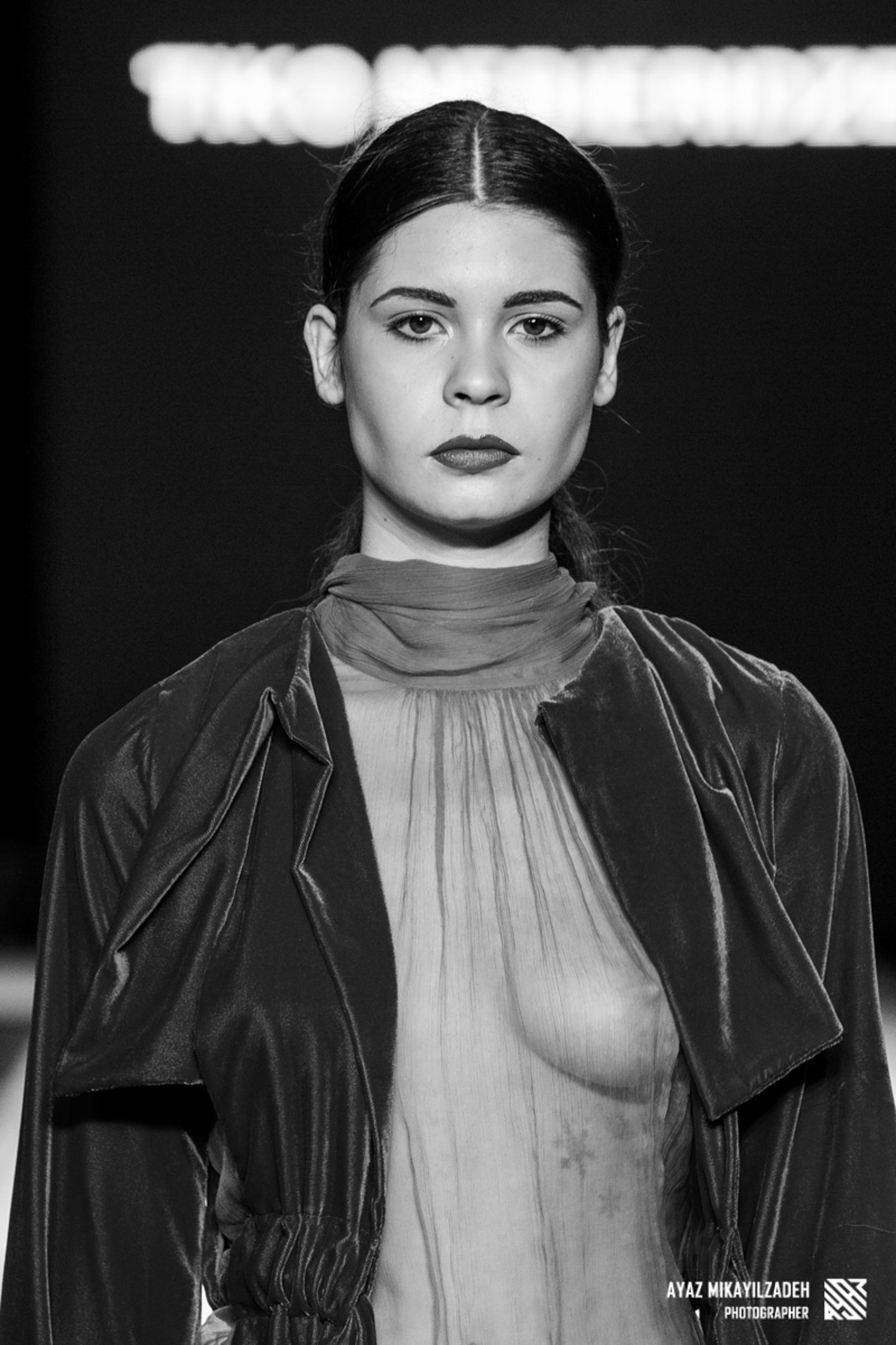 Moda Fotoqrafiyası Xidməti | Bakıda Brend və Lookbook Çəkilişləri. Məhsul Fotoqrafı Bakıda