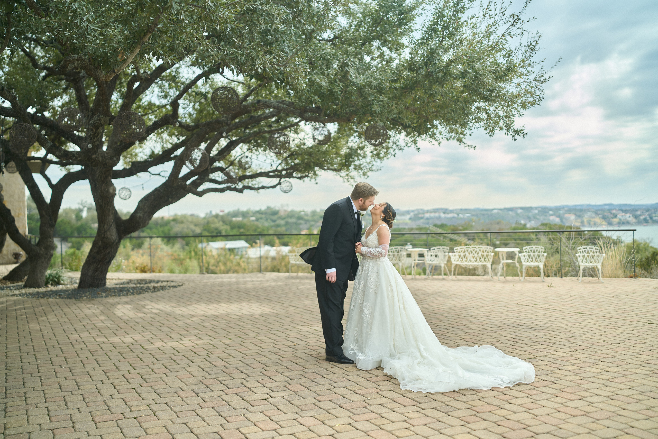 Kristine & Ryan, Austin, Vintage Villas. Alex Pedan photography