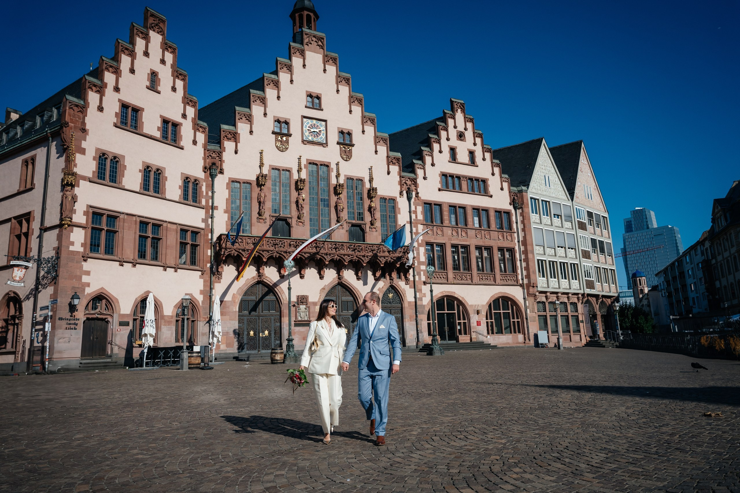 couple shoot at frankfurter römer