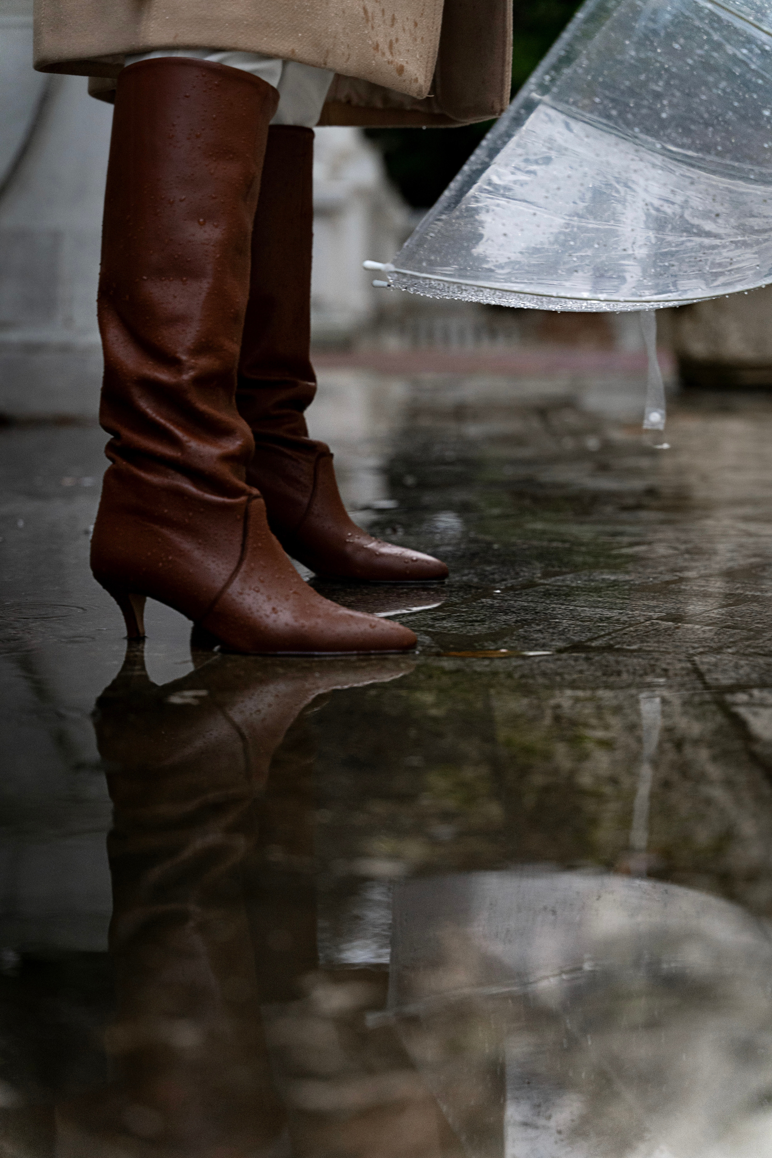 The rain. Wedding photographer Natalia