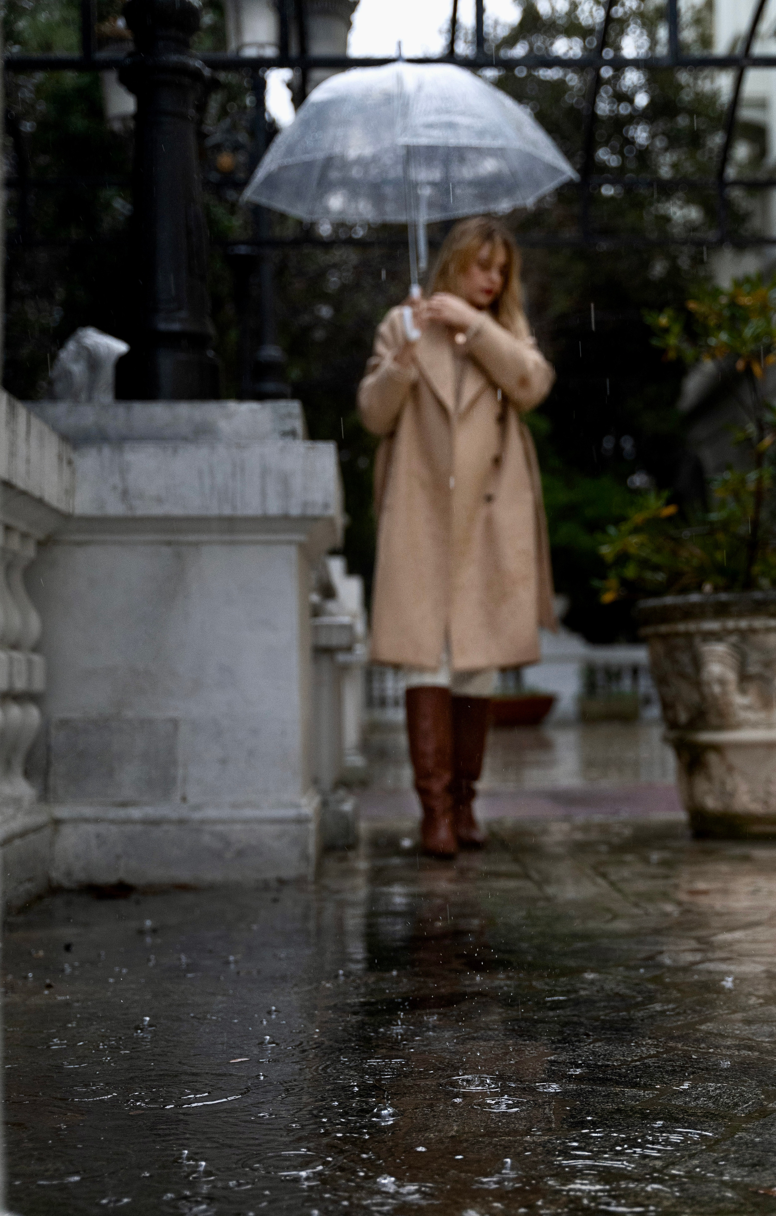 The rain. Wedding photographer Natalia