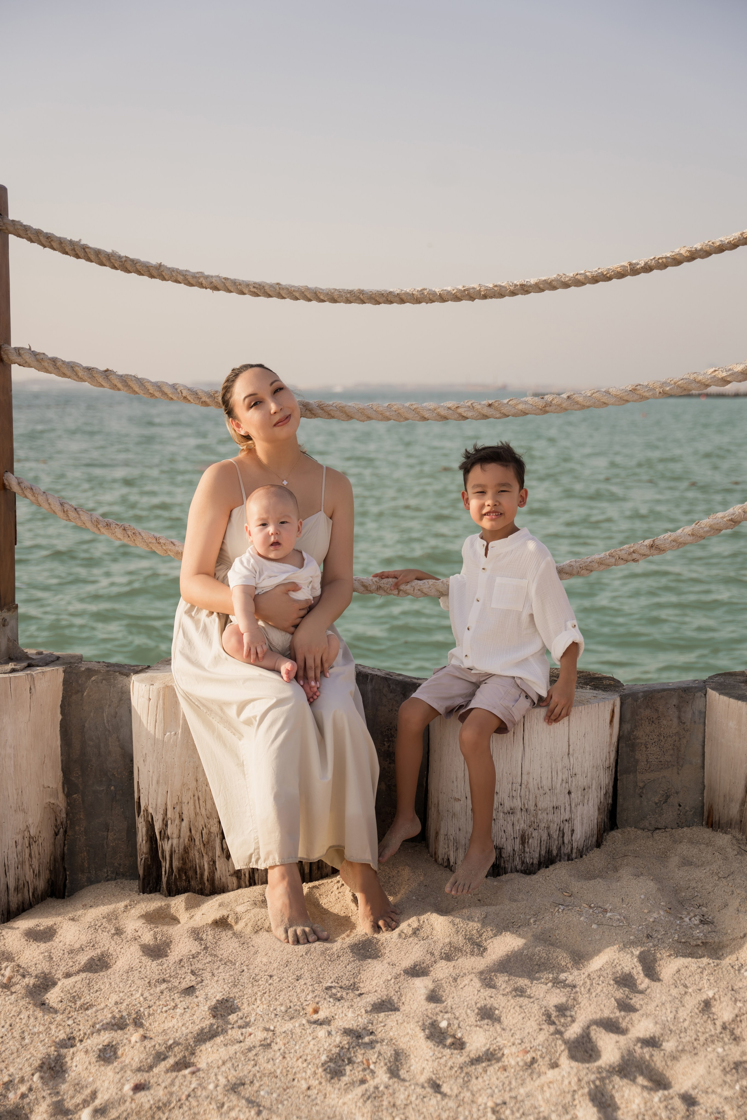 Waves and sun. Angela Iakovleva — Family Photographer in Dubai