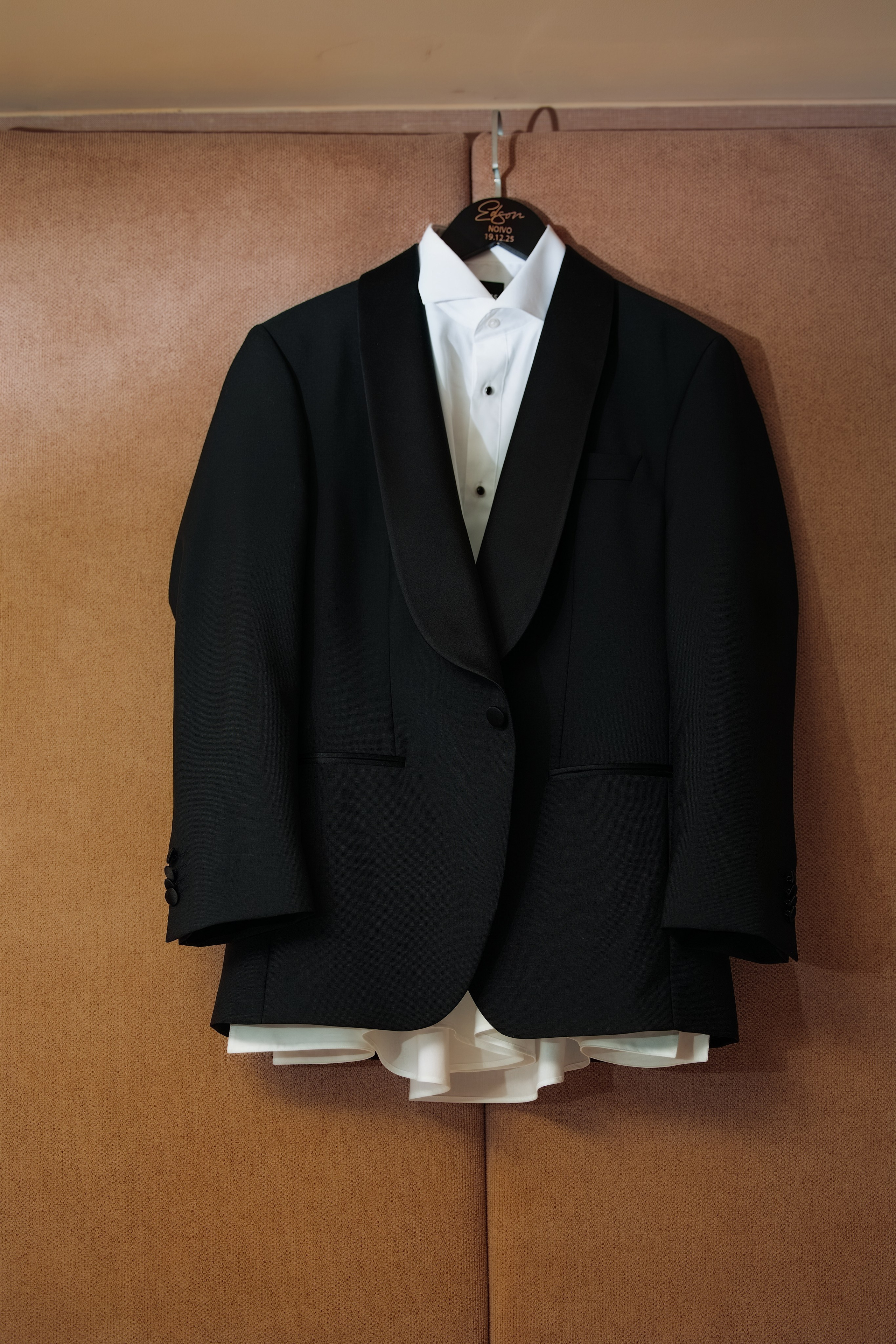 Nawik e Ethson. Fazemos o seu casamento ser lembrado por gerações