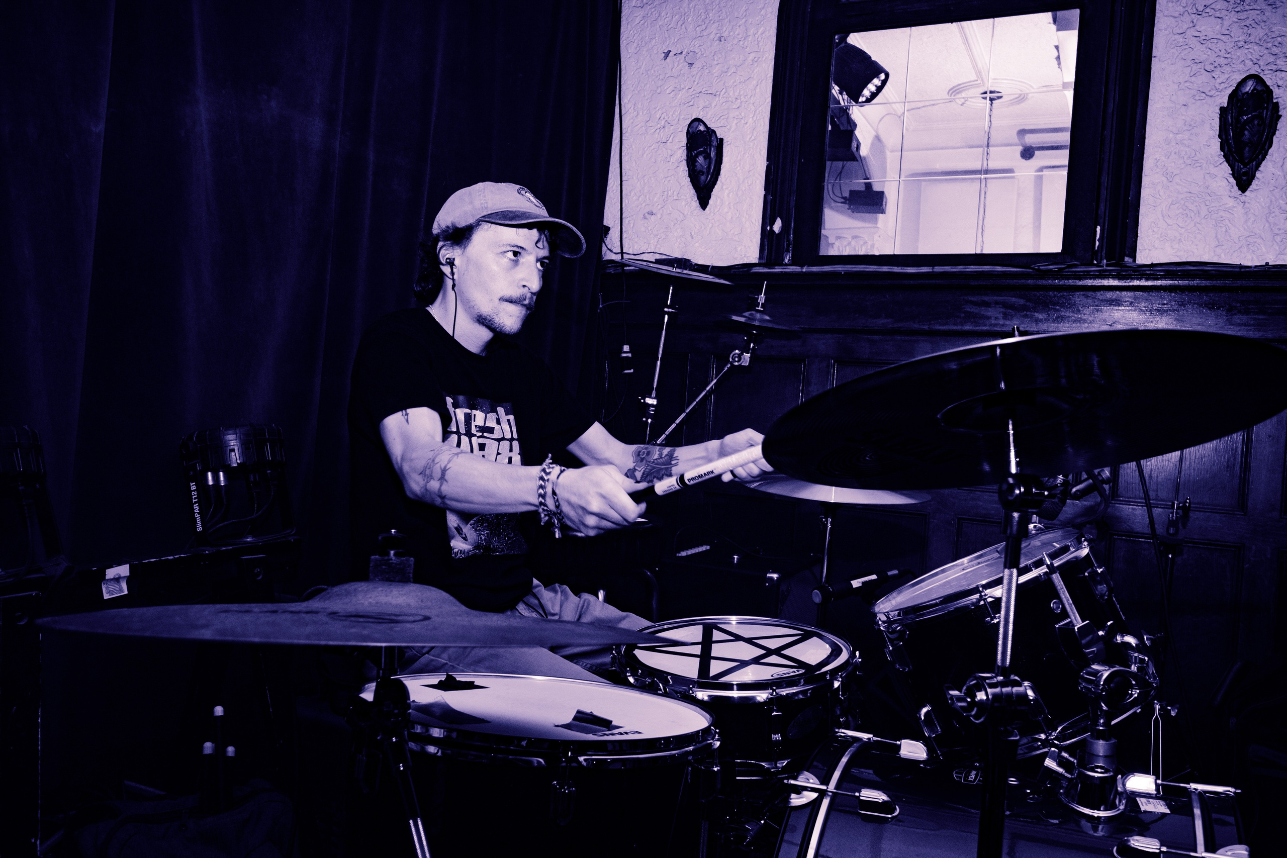 LIVE MUSIC. MURHA VISUALS