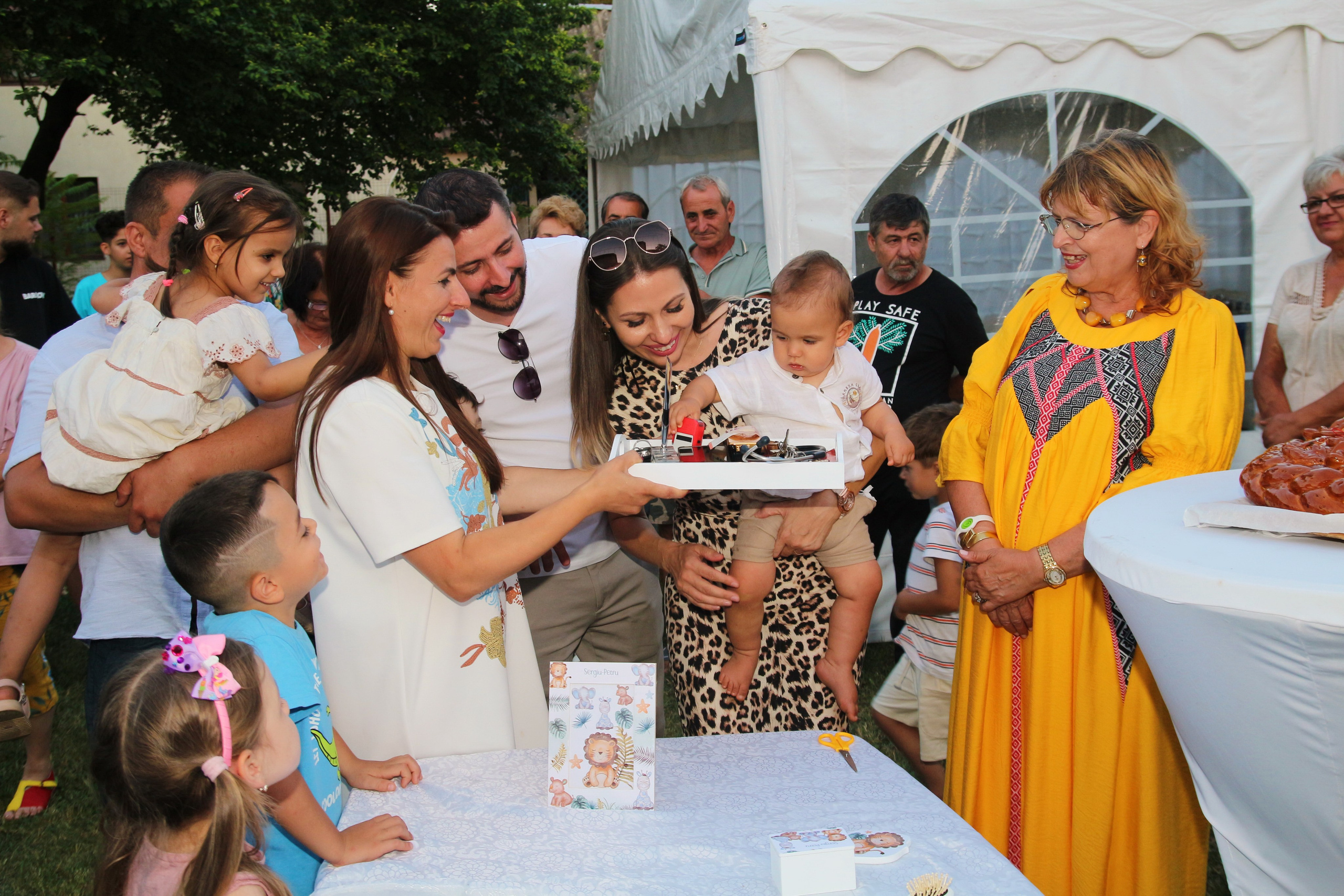 BYZO MEDIA. PETRU BYZO - family and children photographer in ROMANIA