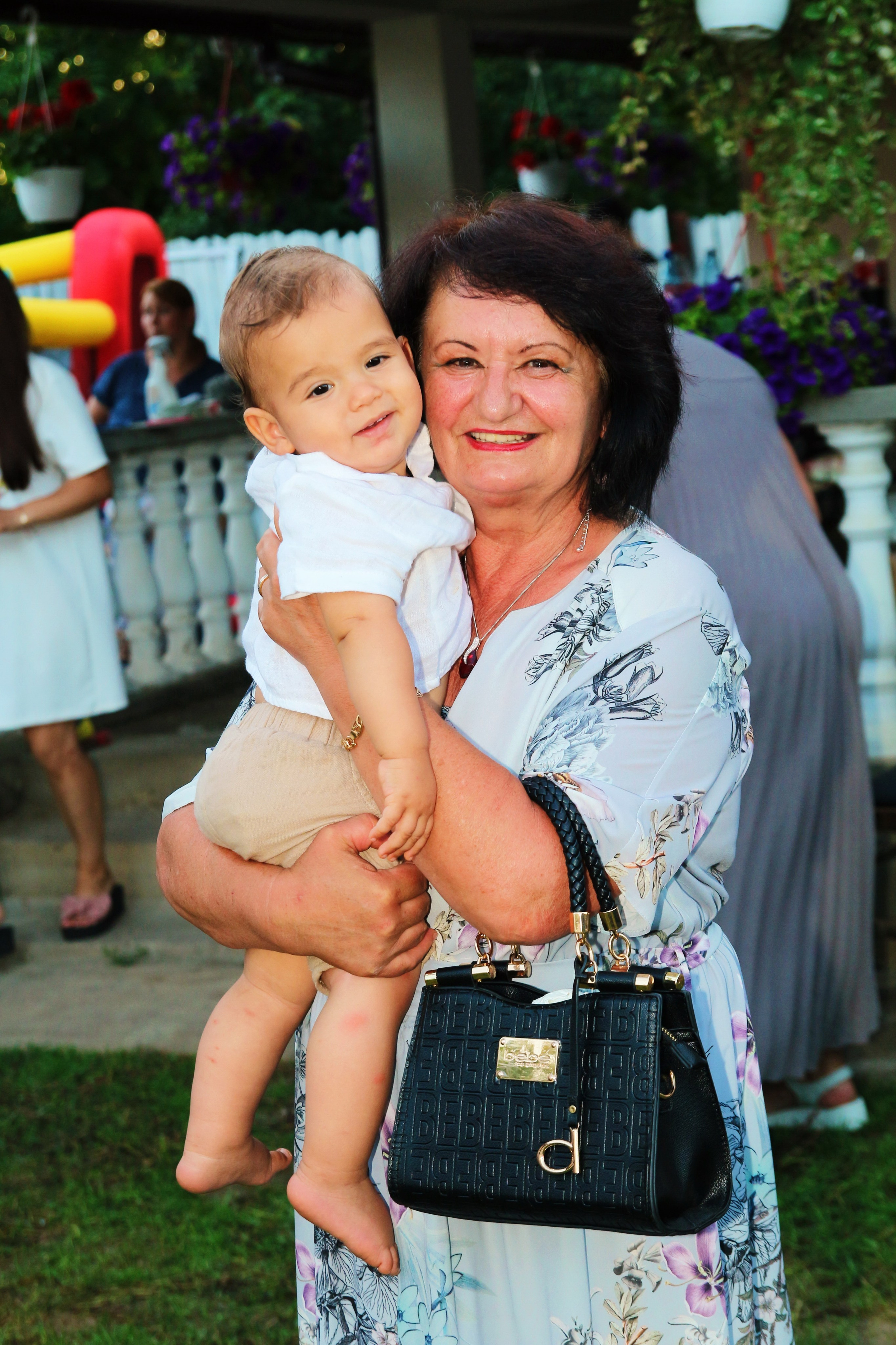 BYZO MEDIA. PETRU BYZO - family and children photographer in ROMANIA