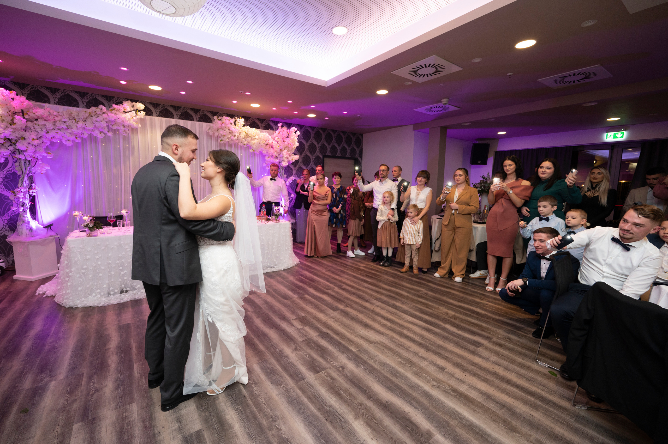 Karin & Dennis. Khanoffilm