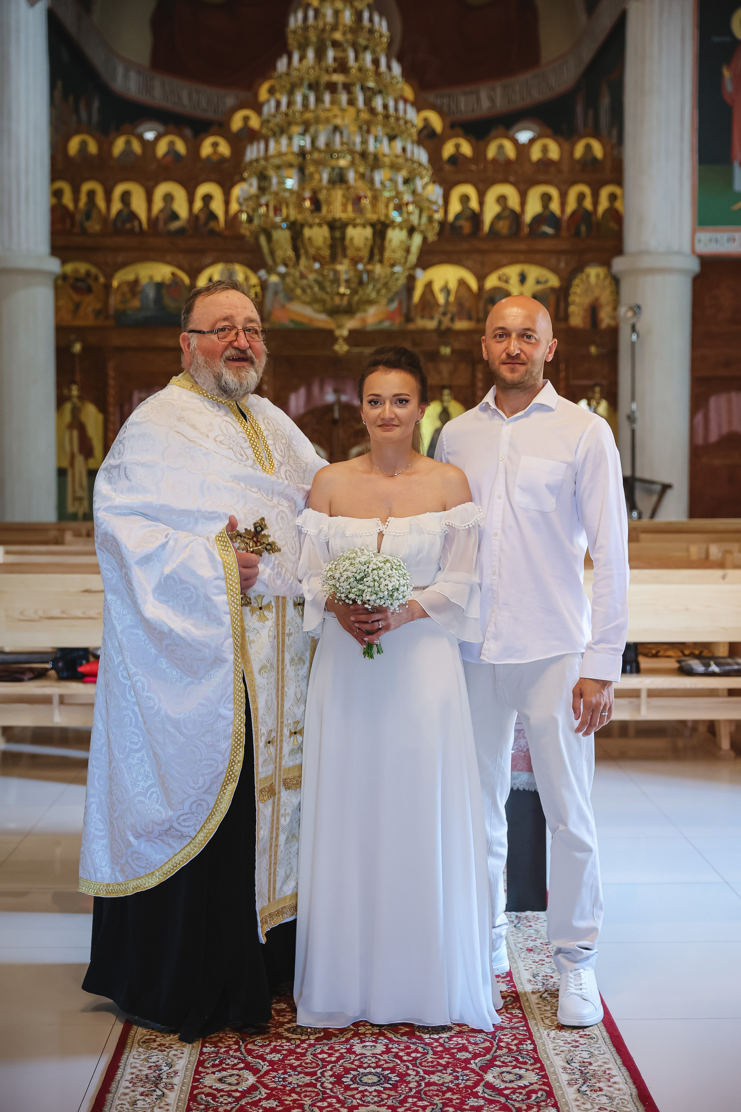 Nunta Cosmin și Simona de la La Moșu a fost exact genul de eveniment care demonstrează cât de frumoasă poate fi o nuntă în aer liber. Rares Bucur is a professional wedding photographer based in Cluj-Napoca, Romania, specializing in wedding photography