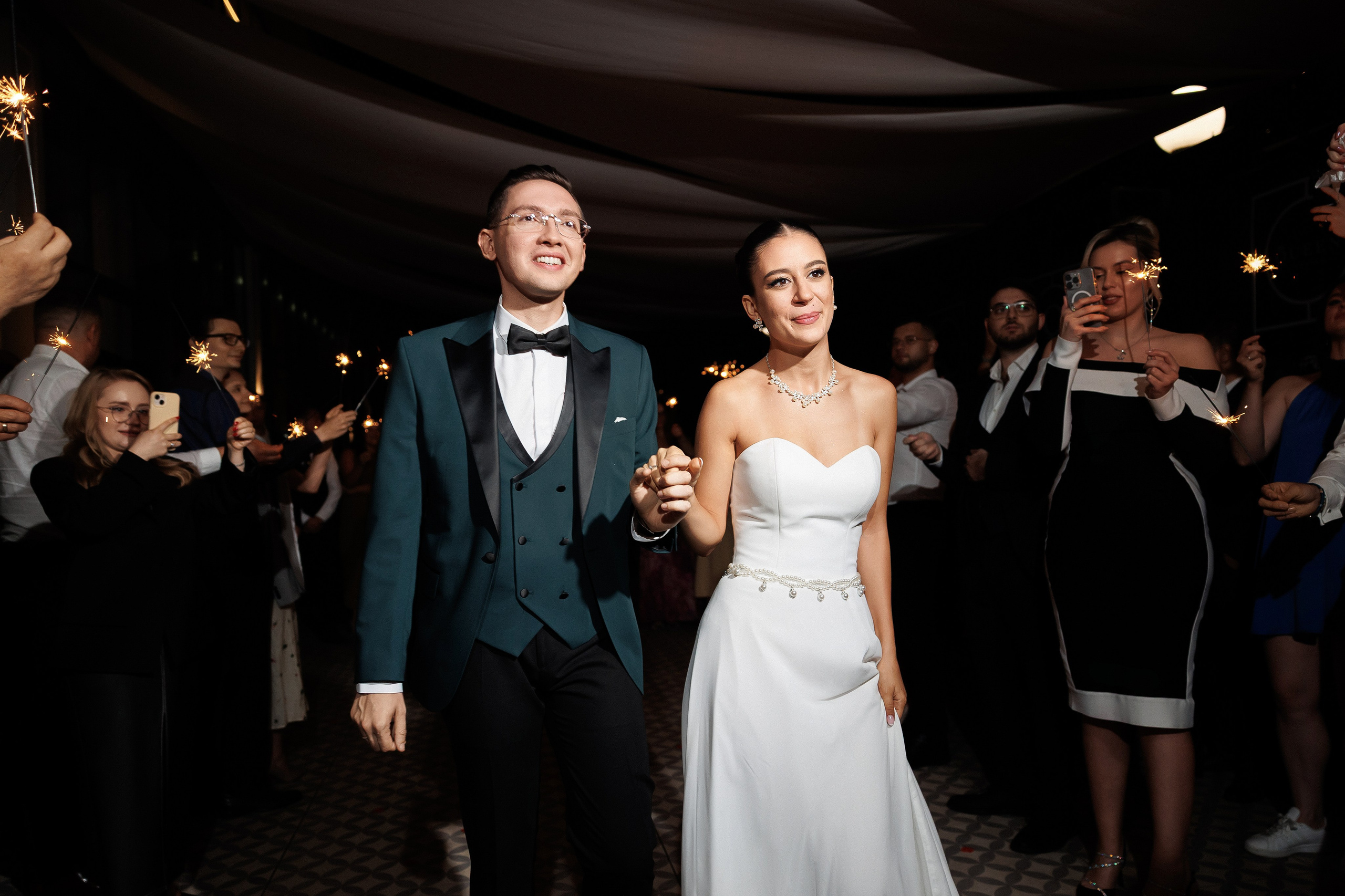 Serghei & Erica — Queen Residence. Servicii Foto și Video 067188353