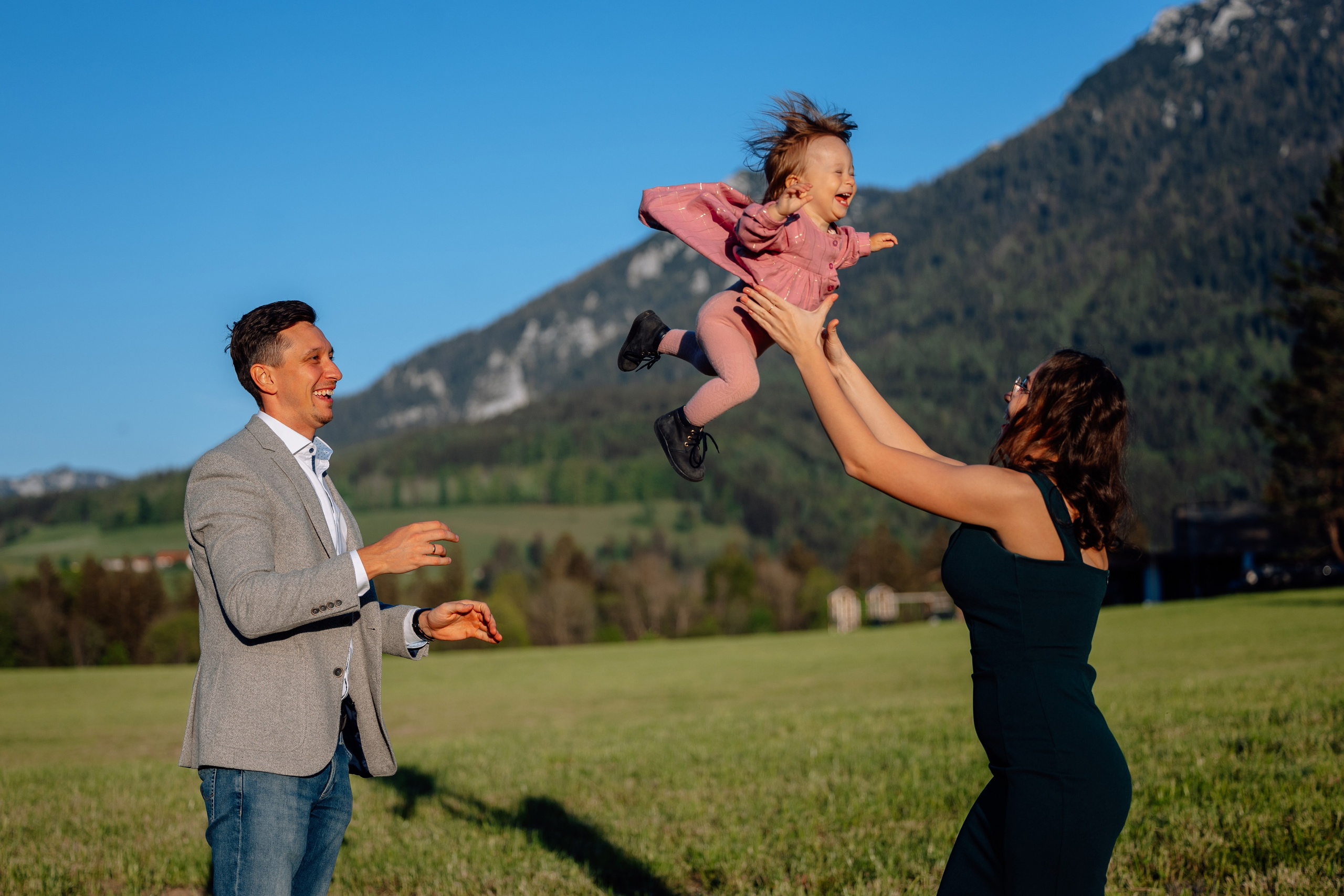 In der Nähe der Berge (bei Ruhpolding). Hochzeitsfotograf München Taufe Familienfotograf Tanja Mauke