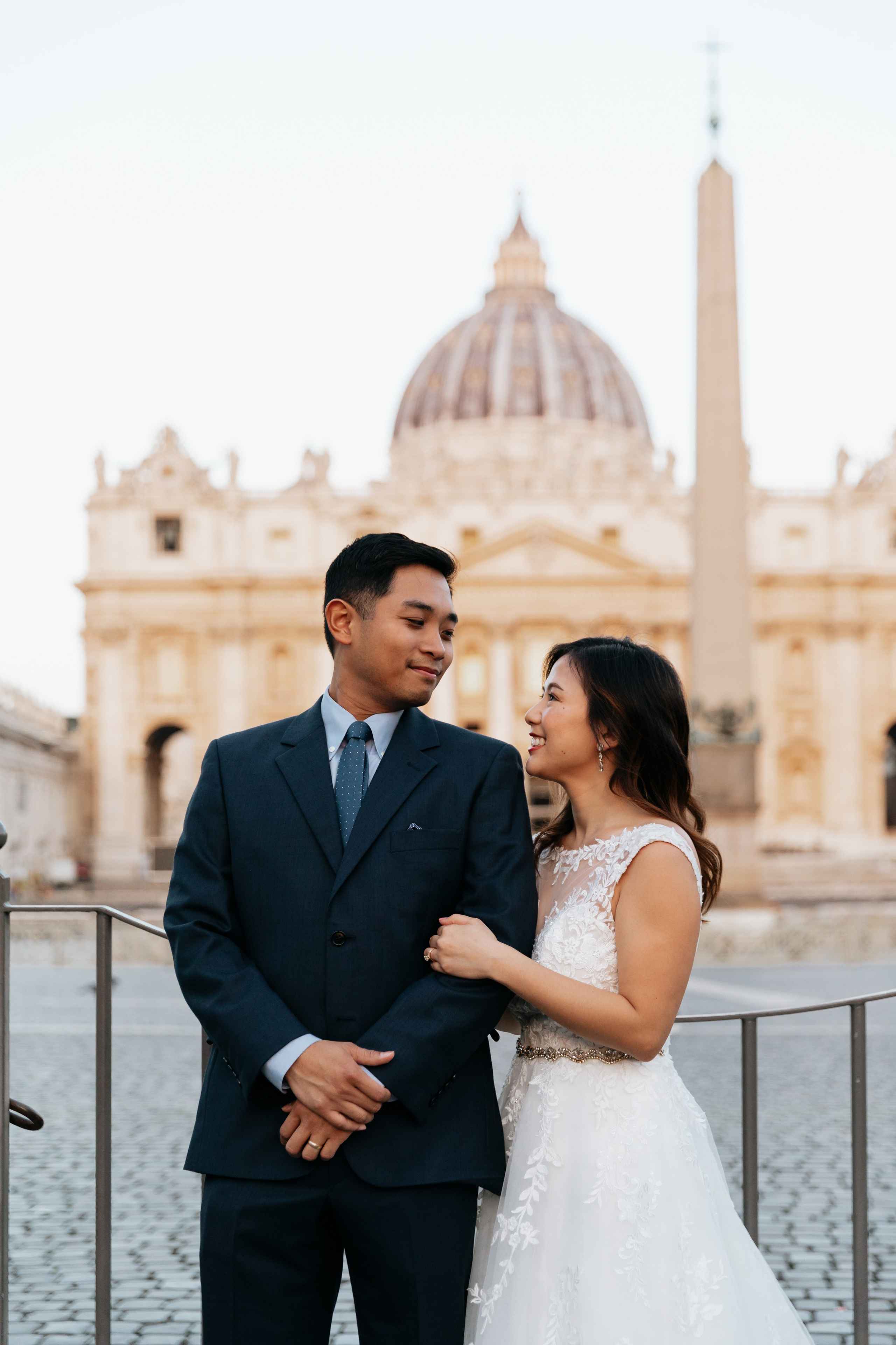 Elopement photoshoot in Rome. Photographer in Rome