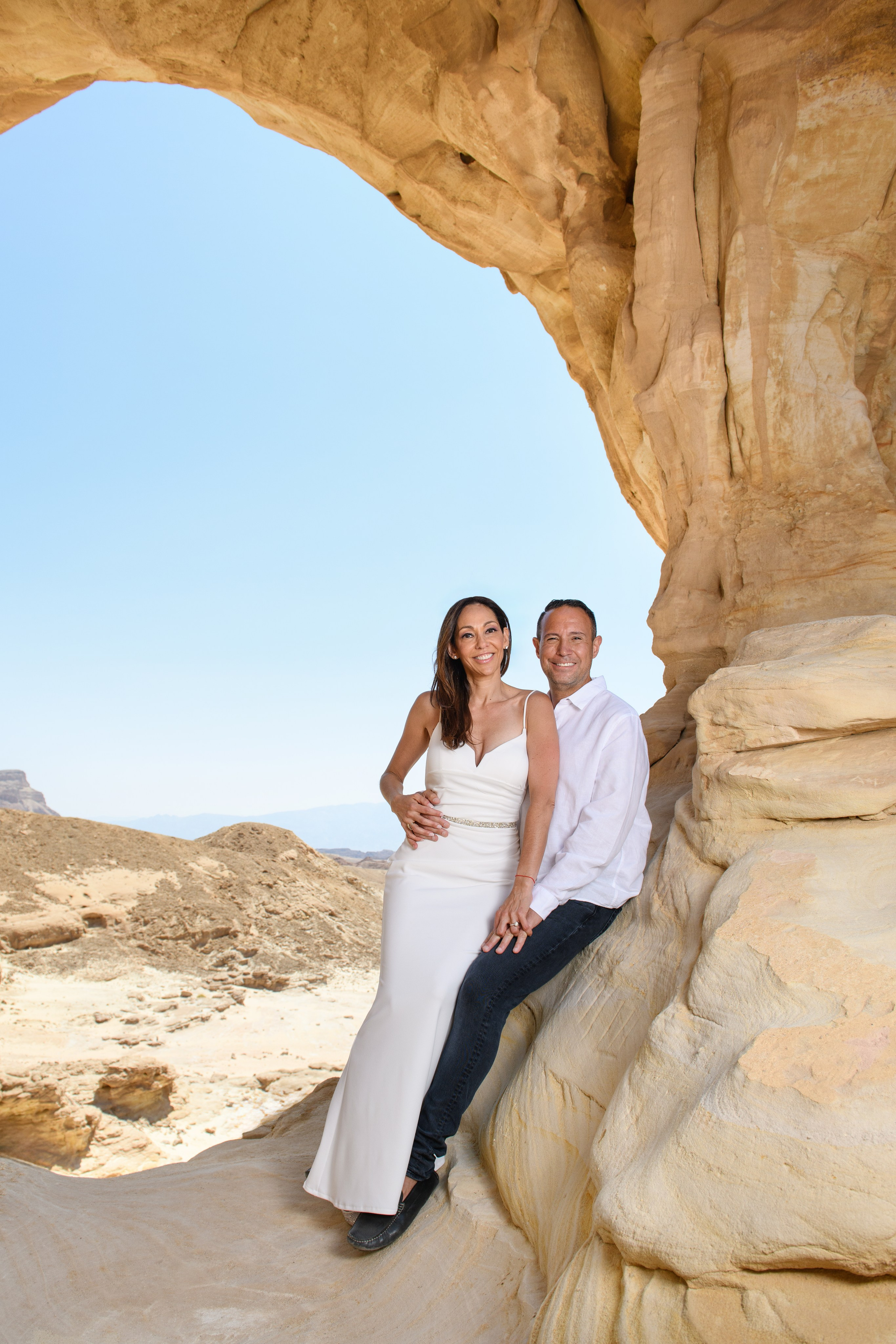 Wedding in the Timna park for Guy & Jodie. Family children pregnancy love stories photographer in Eilat Israel Olga Amchislavsky