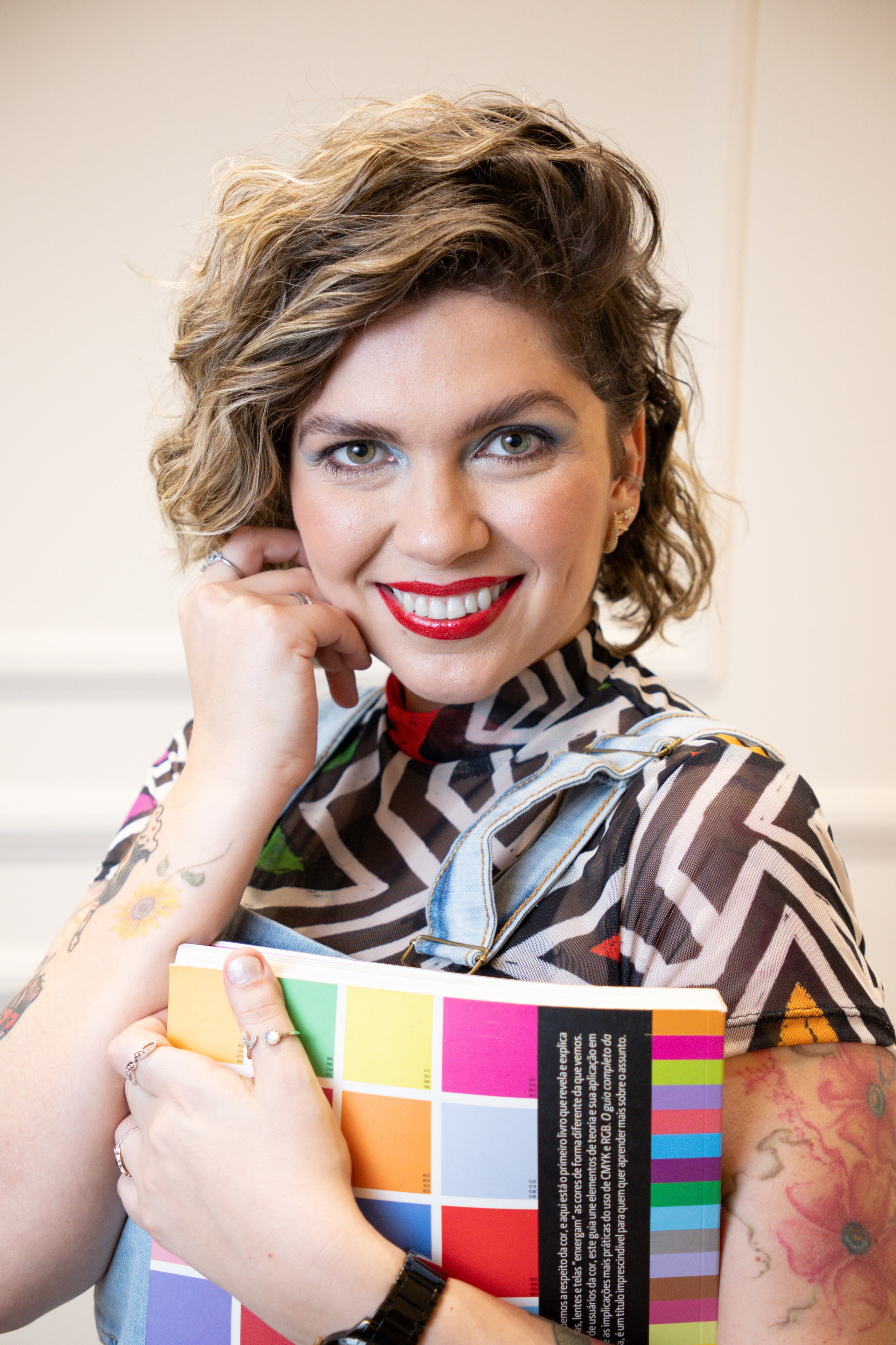 Carol Nader. Fotógrafo João Ouchi