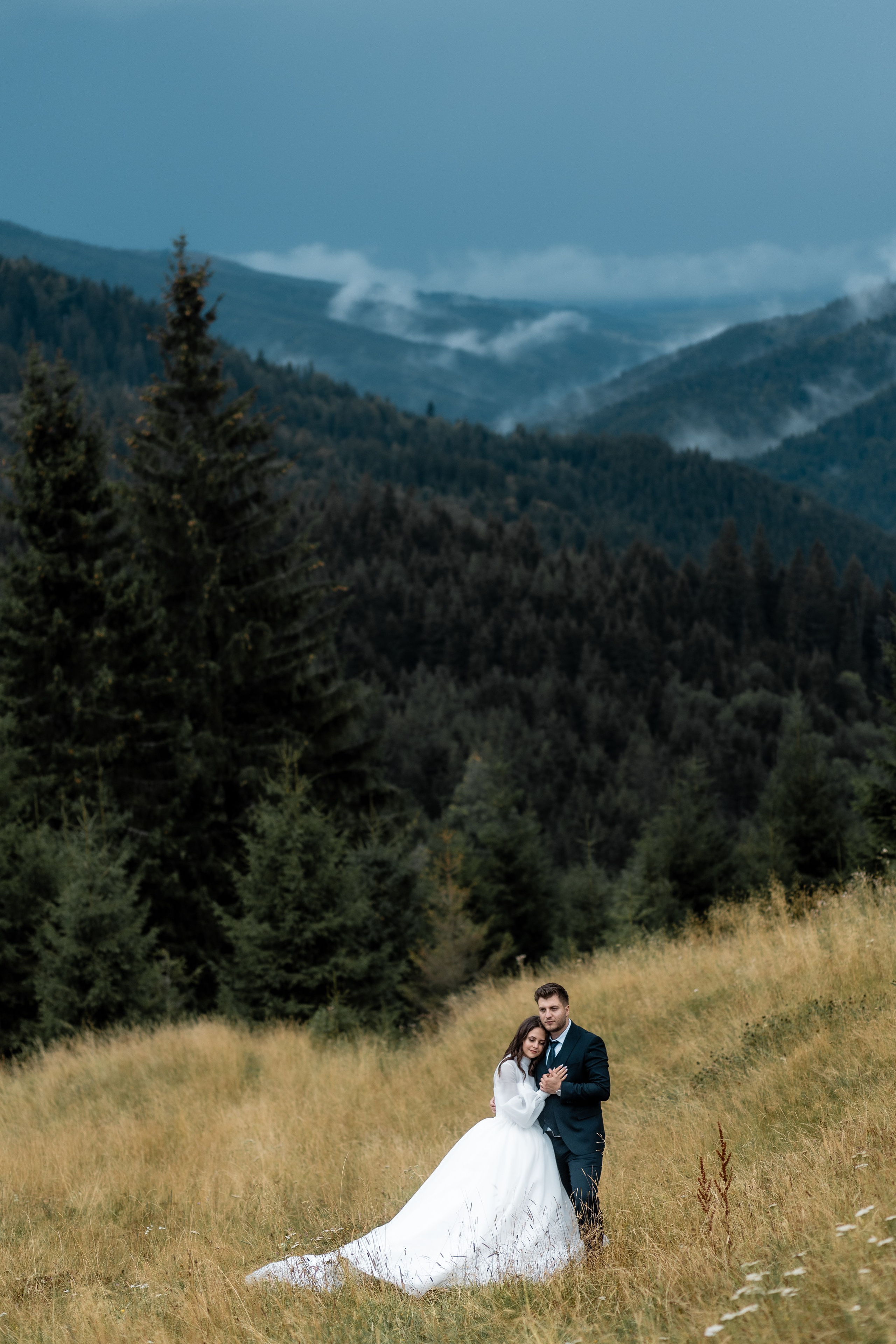 Anatolii & Ecaterina. BUREA PRODUCTION