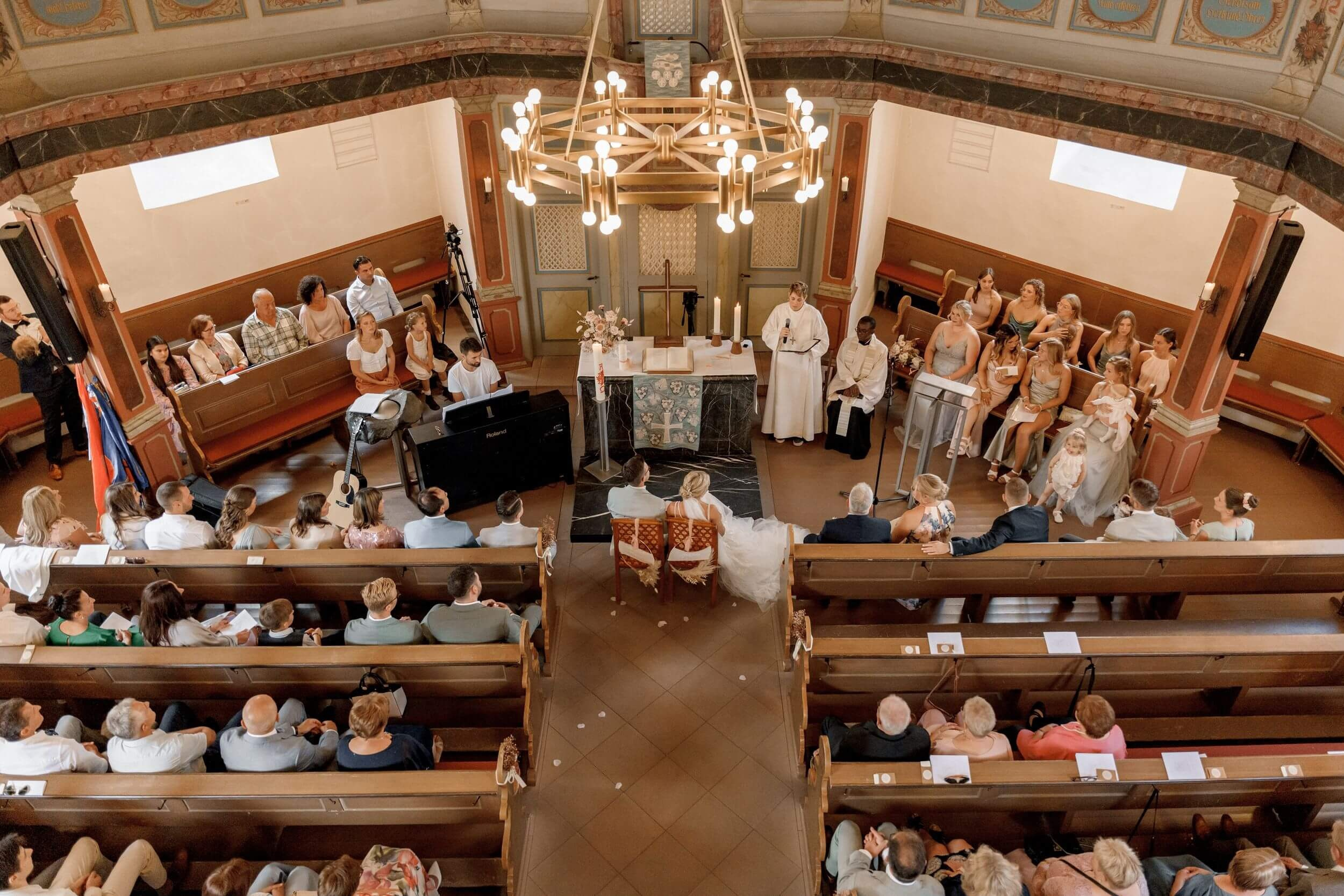 Church Wedding in Wiesbaden and Celebration at Brentanoscheune. Wedding photographer & videographer in Germany and Frankfurt | Denis Mirosnik