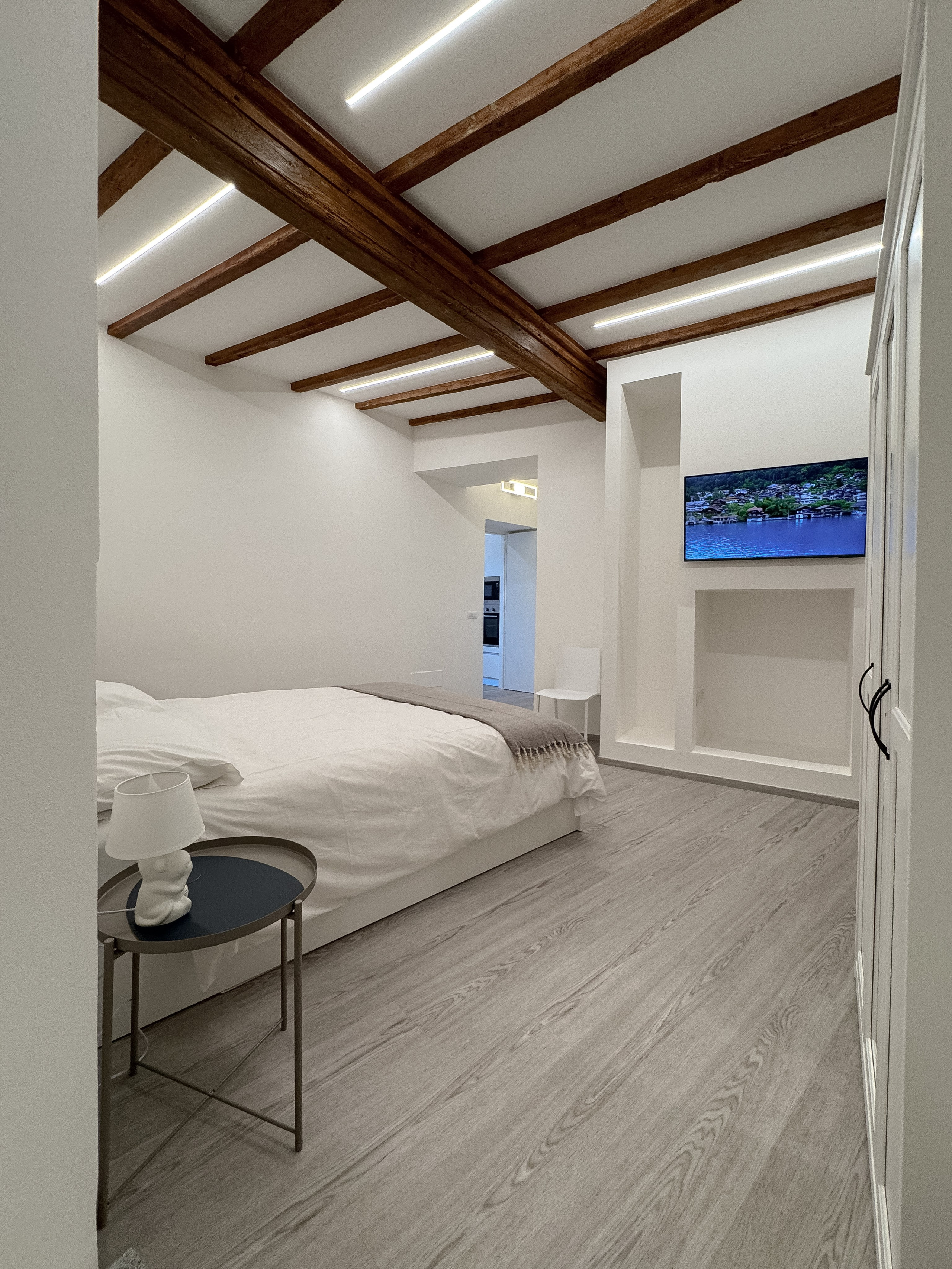 Lake Maggiore apartment. PHOTOGRAPHER IN ITALY