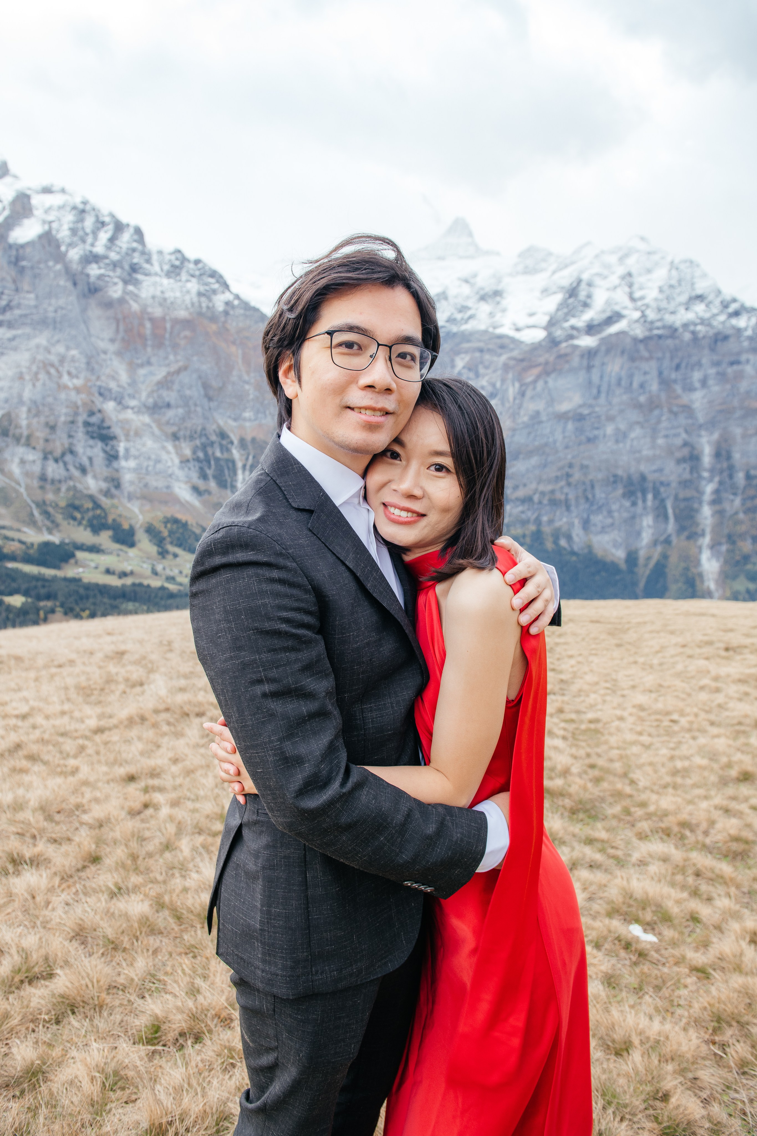 Kaiwen & Xiaoming Grindelwald, Switzerland. I am Elena Altendorfer. Wedding photographer in Zurich and Switzerland