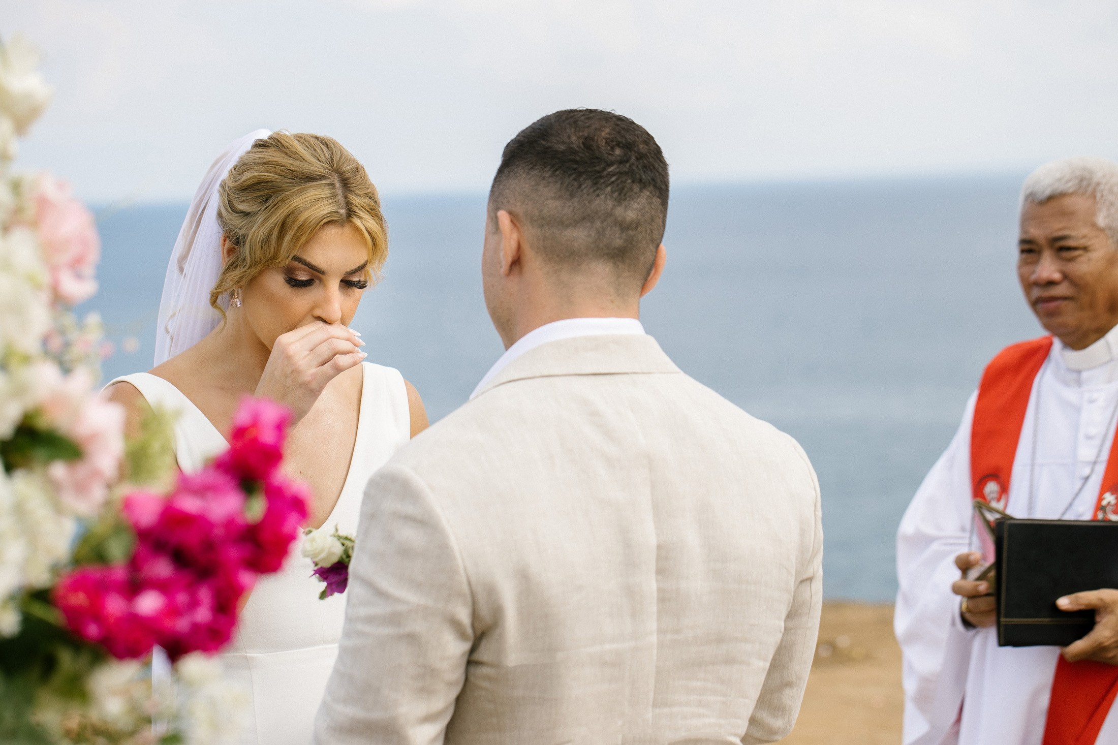 Escape to Bali on a cliff. Get.it.feel — Aesthetic Photography and Videography