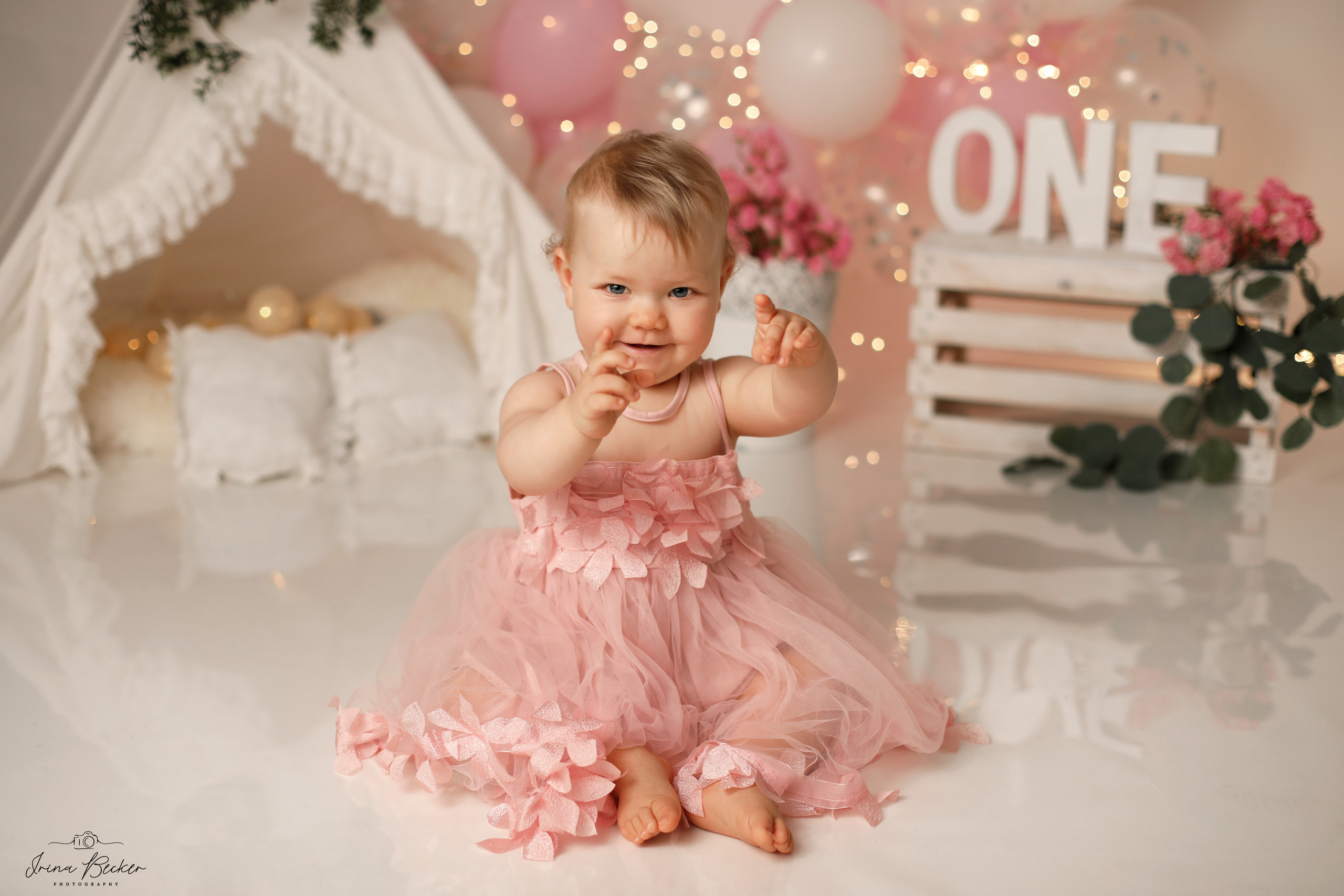 Cake-Smash Ulm, Cake-Smash Stuttgart, Cake-Smash Metzingen, Cake-Smash, Neu-Ulm, Cake-Smash Göppingen,  Erste Torte, Erste Geburtstag, Baby Shooting, Babyfotografie Ulm, Geburtstags Torte, 1 jähr shooting, Erste Torte Ulm, Erste Torte Stuttgart, Erste Torte Metzingen, Erste Torte Neu-Ulm, Babyfotografie Neu-Ulm, Babyfotografie Stuttgart, Babyfotografie Reutlingen, Babyfotografie Memmingen, Babyfotografie Günzburg, Babyfotografie Ravensburg, Babyfotografie Bodensee, Babyfotografie Tübingen, Babyfotografie Sigmaringen, Kindergeburstag Ulm, Babyfotograf Ulm, Babyfotograf Ehingen, Babyfotograf Riedlingen, Babyfotograf Laupheim,Erste Geburtstag