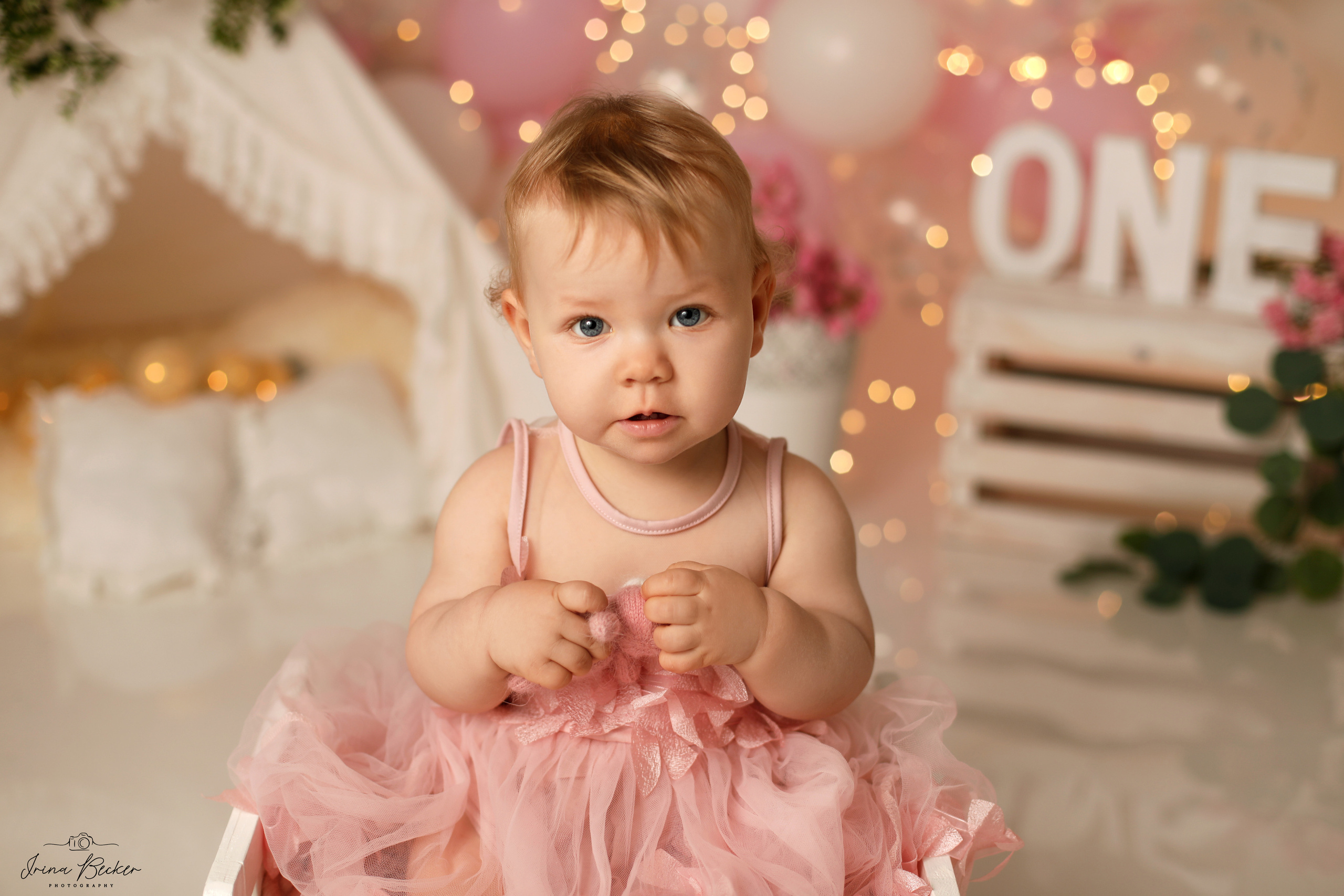 Cake-Smash Ulm, Cake-Smash Stuttgart, Cake-Smash Metzingen, Cake-Smash, Neu-Ulm, Cake-Smash Göppingen,  Erste Torte, Erste Geburtstag, Baby Shooting, Babyfotografie Ulm, Geburtstags Torte, 1 jähr shooting, Erste Torte Ulm, Erste Torte Stuttgart, Erste Torte Metzingen, Erste Torte Neu-Ulm, Babyfotografie Neu-Ulm, Babyfotografie Stuttgart, Babyfotografie Reutlingen, Babyfotografie Memmingen, Babyfotografie Günzburg, Babyfotografie Ravensburg, Babyfotografie Bodensee, Babyfotografie Tübingen, Babyfotografie Sigmaringen, Kindergeburstag Ulm, Babyfotograf Ulm, Babyfotograf Ehingen, Babyfotograf Riedlingen, Babyfotograf Laupheim