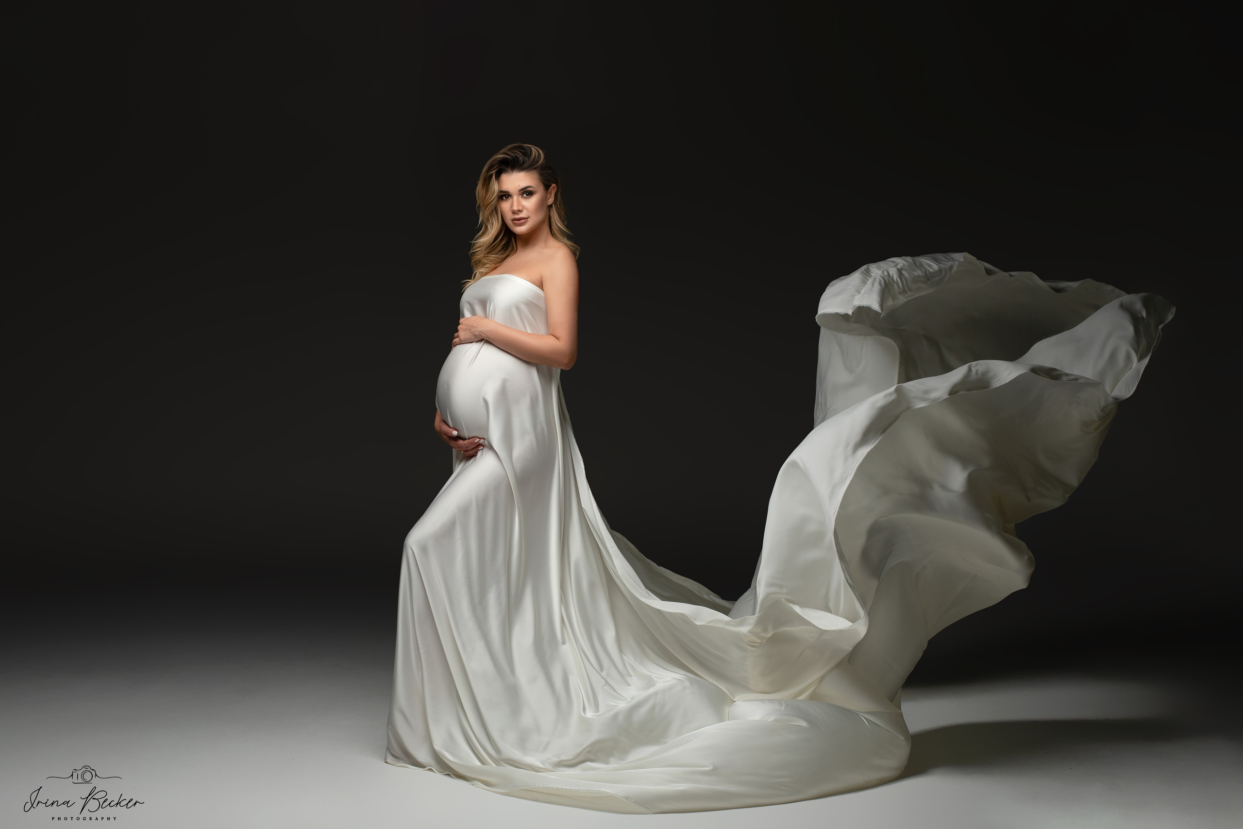 Babybauchshooting. Neugeborenen Fotograf Ulm (Umgebung)