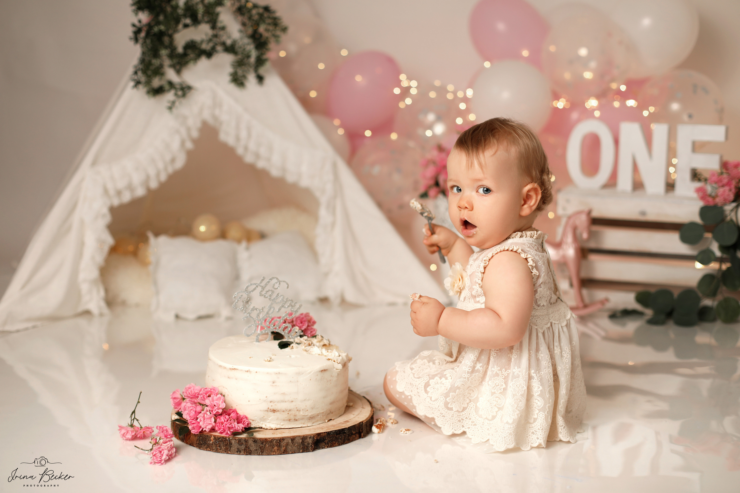 Cake-Smash Ulm, Cake-Smash Stuttgart, Cake-Smash Metzingen, Cake-Smash, Neu-Ulm, Cake-Smash Göppingen,  Erste Torte, Erste Geburtstag, Baby Shooting, Babyfotografie Ulm, Geburtstags Torte, 1 jähr shooting, Erste Torte Ulm, Erste Torte Stuttgart, Erste Torte Metzingen, Erste Torte Neu-Ulm, Babyfotografie Neu-Ulm, Babyfotografie Stuttgart, Babyfotografie Reutlingen, Babyfotografie Memmingen, Babyfotografie Günzburg, Babyfotografie Ravensburg, Babyfotografie Bodensee, Babyfotografie Tübingen, Babyfotografie Sigmaringen, Kindergeburstag Ulm, Babyfotograf Ulm, Babyfotograf Ehingen, Babyfotograf Riedlingen, Babyfotograf Laupheim,Erste Geburtstag