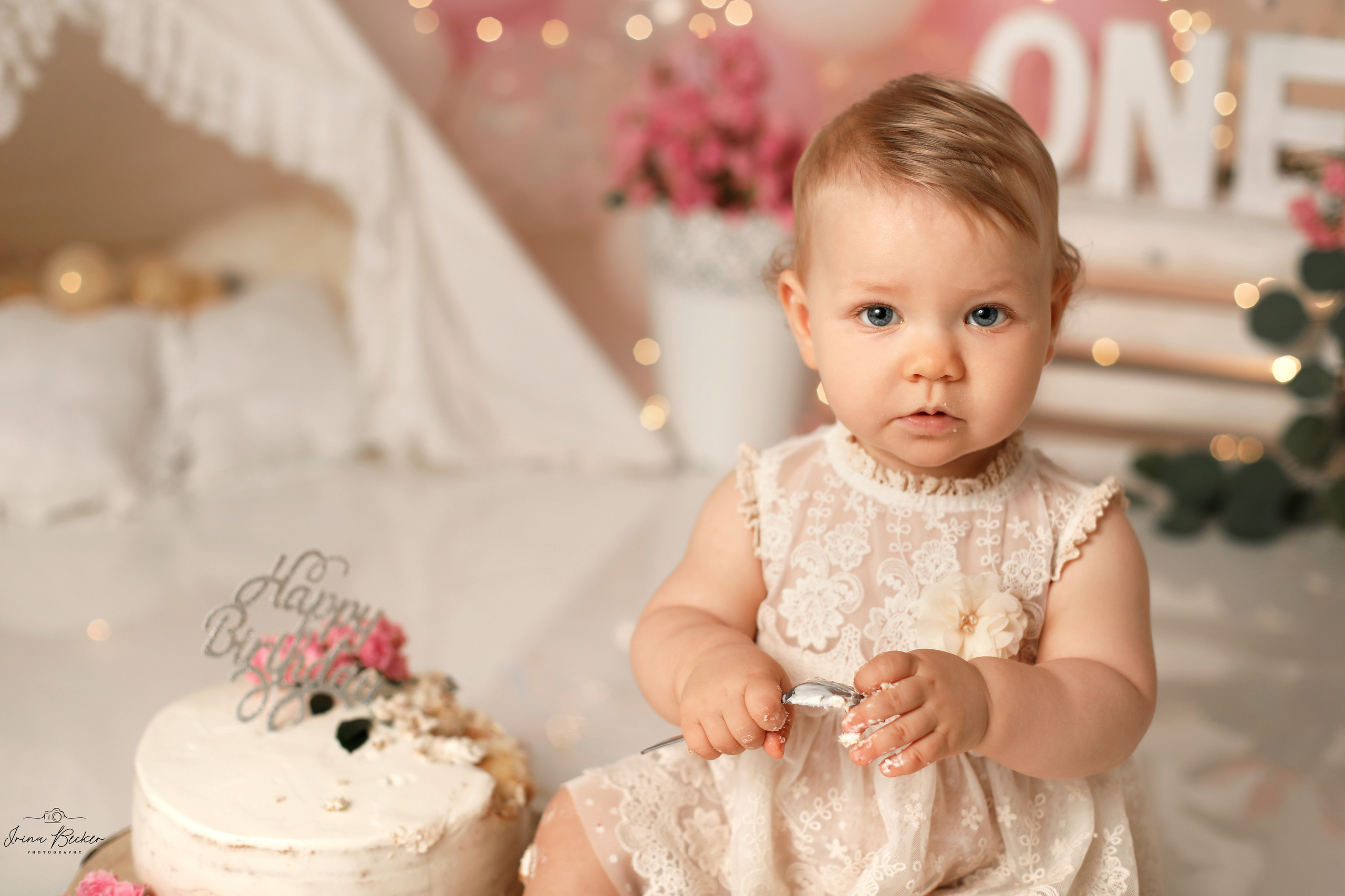 Cake-Smash Ulm, Cake-Smash Stuttgart, Cake-Smash Metzingen, Cake-Smash, Neu-Ulm, Cake-Smash Göppingen,  Erste Torte, Erste Geburtstag, Baby Shooting, Babyfotografie Ulm, Geburtstags Torte, 1 jähr shooting, Erste Torte Ulm, Erste Torte Stuttgart, Erste Torte Metzingen, Erste Torte Neu-Ulm, Babyfotografie Neu-Ulm, Babyfotografie Stuttgart, Babyfotografie Reutlingen, Babyfotografie Memmingen, Babyfotografie Günzburg, Babyfotografie Ravensburg, Babyfotografie Bodensee, Babyfotografie Tübingen, Babyfotografie Sigmaringen, Kindergeburstag Ulm, Babyfotograf Ulm, Babyfotograf Ehingen, Babyfotograf Riedlingen, Babyfotograf Laupheim,Erste Geburtstag