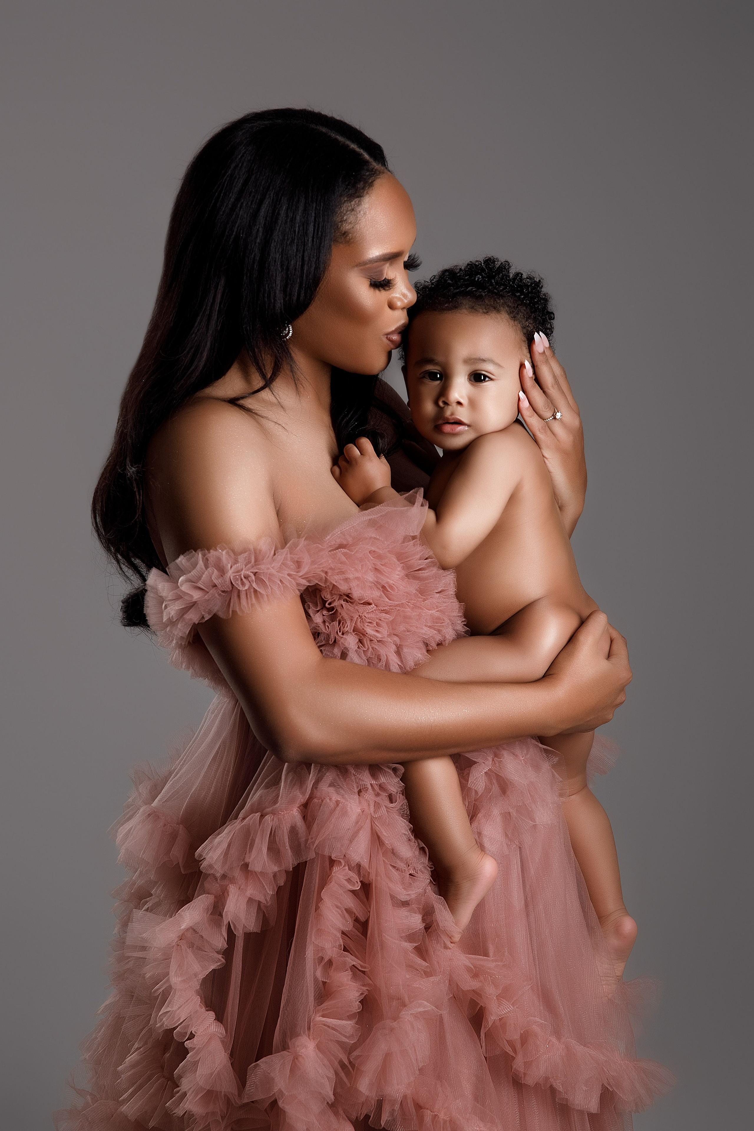 Portafolio de Fotografía Mamá y Yo – Natasha Reev. Natasha Reev Fotógrafa de maternidad en Los Ángeles