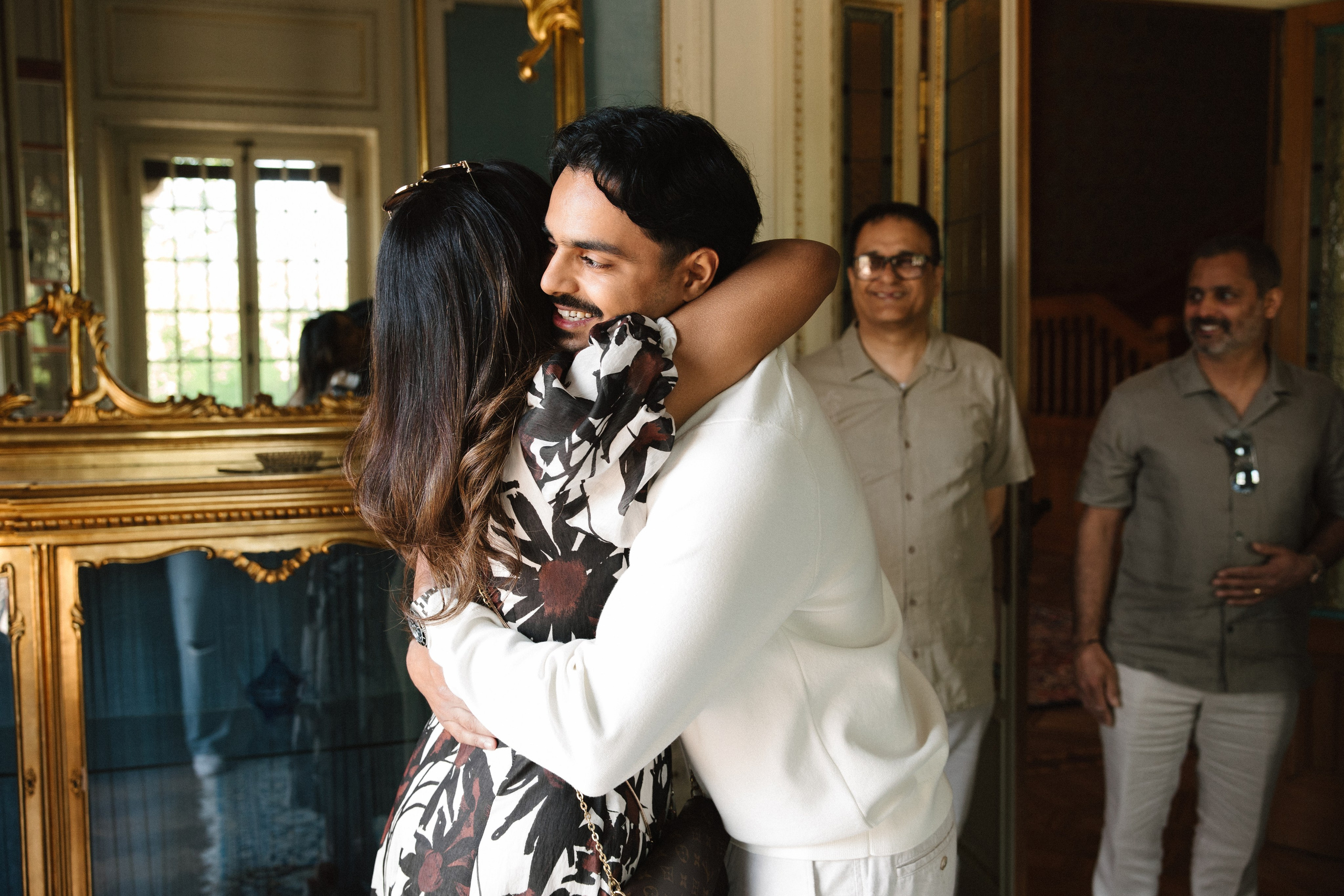 Vish & Kajal. Wedding photographer in Italy