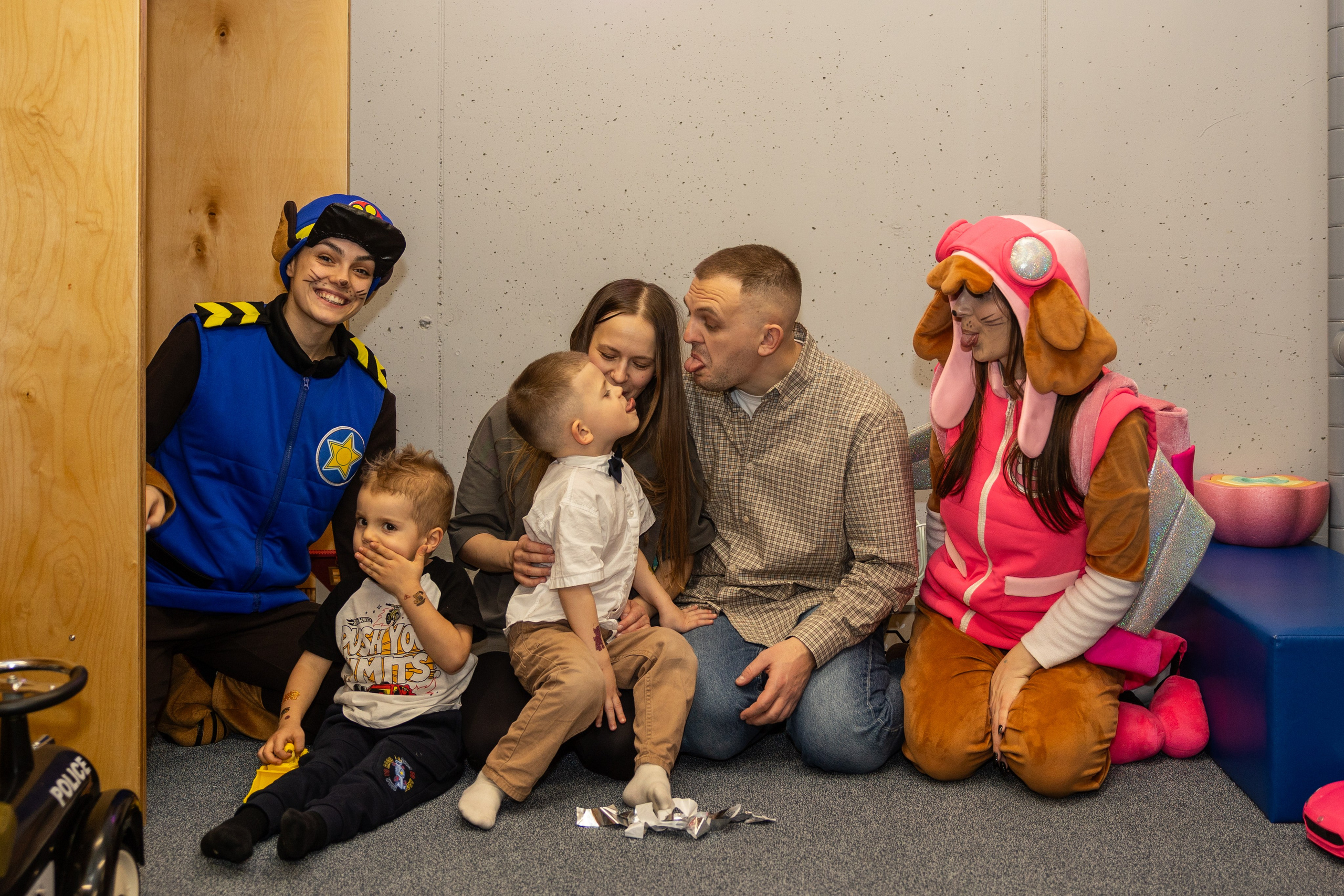 День рождения Артёма 24 января 2026 года. Семейный и детский фотограф в Варшаве Мила Бобровская