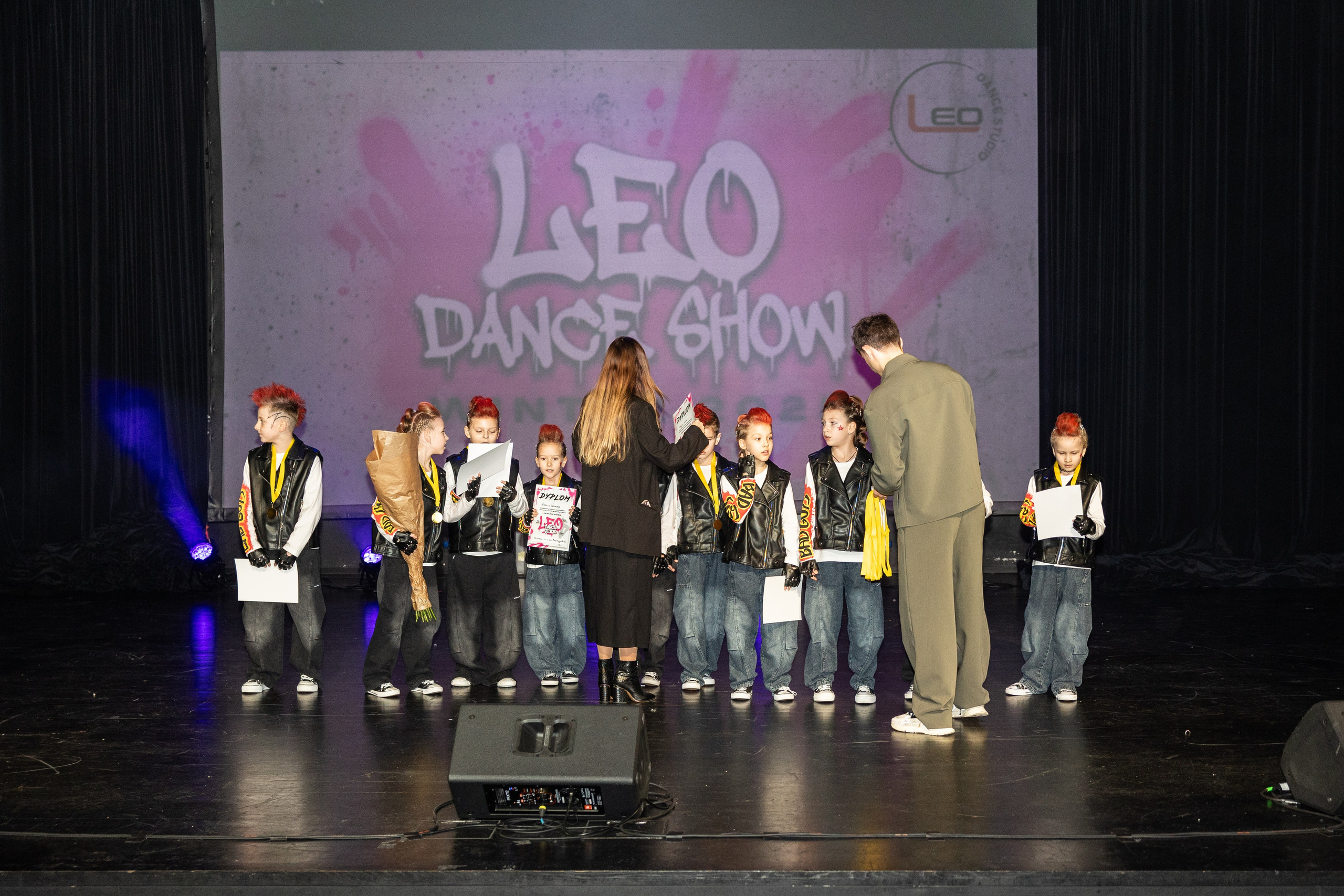 LEO DANCE SHOW WINTER 2025. Семейный и детский фотограф в Варшаве Мила Бобровская