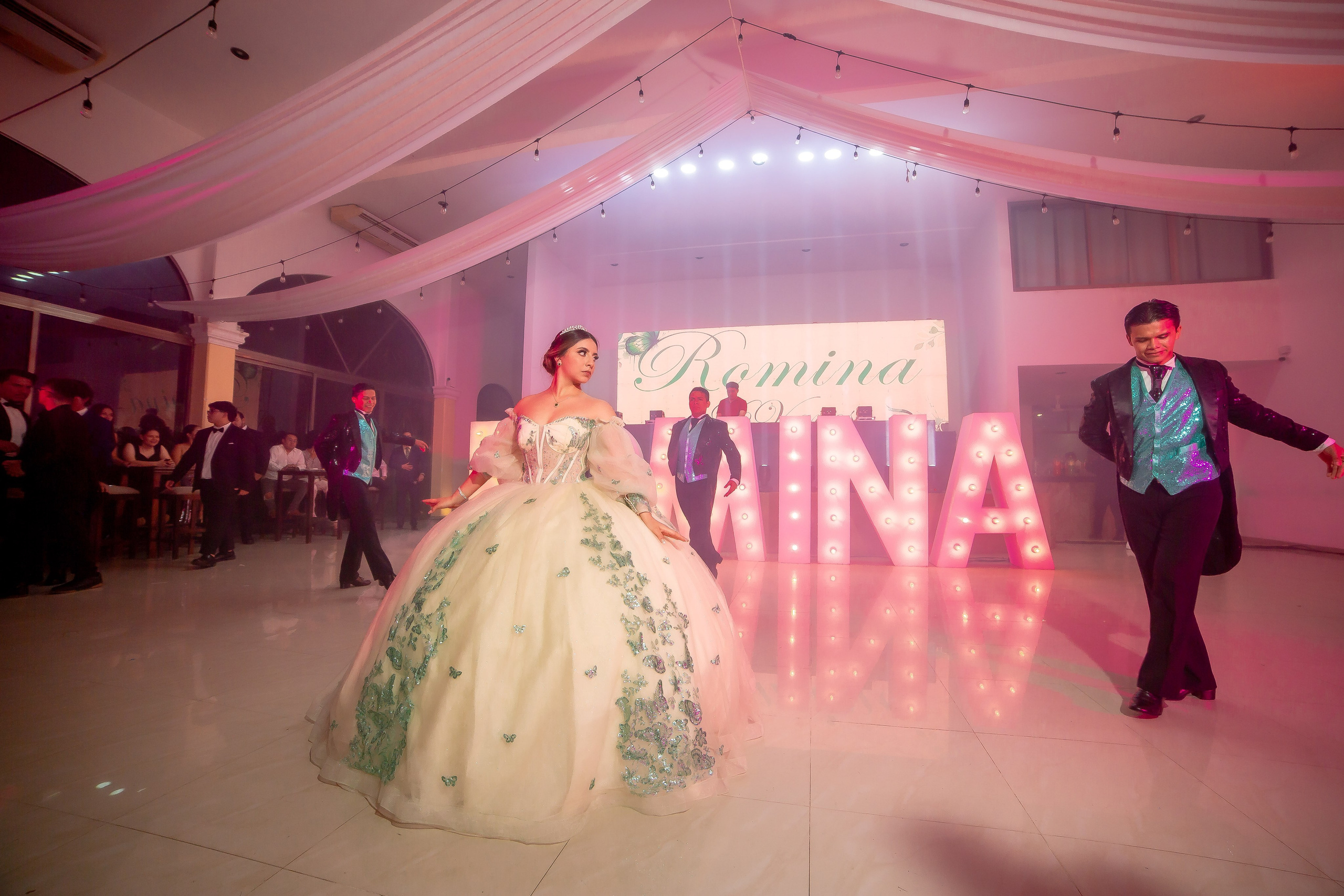 XV AÑOS ROMINA