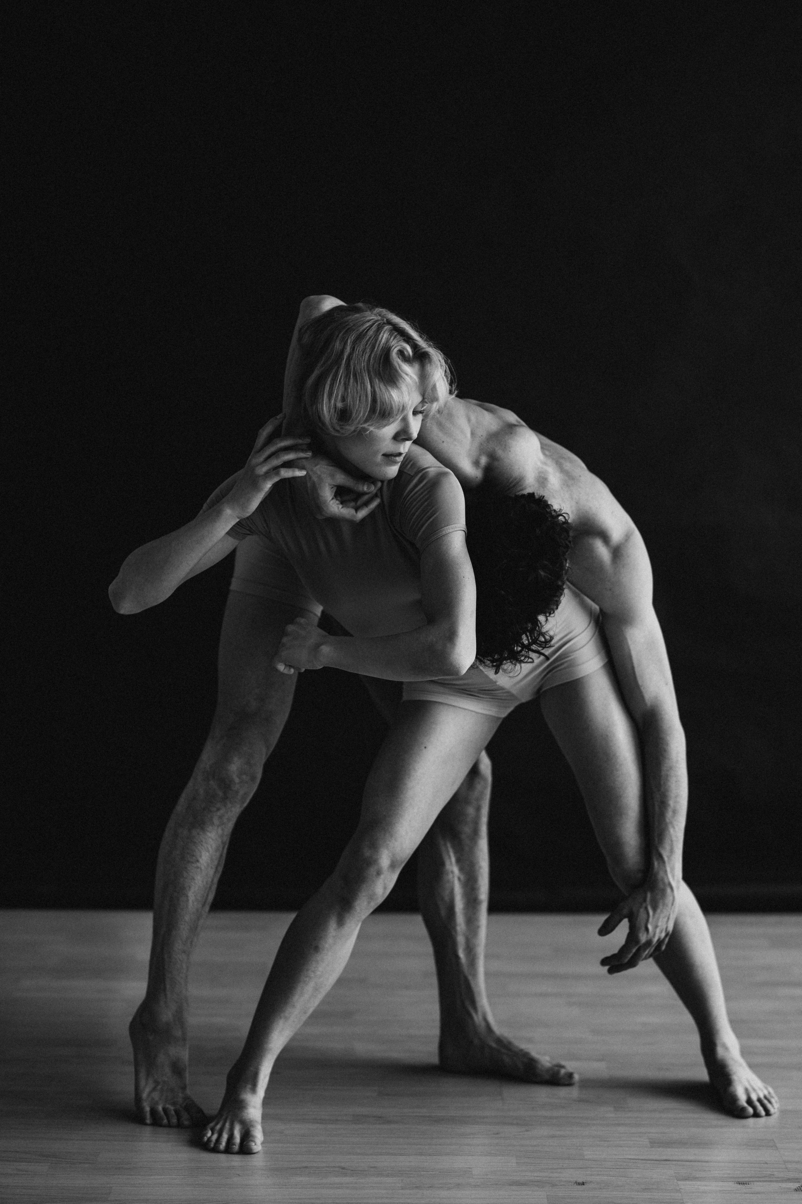 DANCERS. Victoria Olonen – Cinematic Portrait Artist | Helsinki & Europe