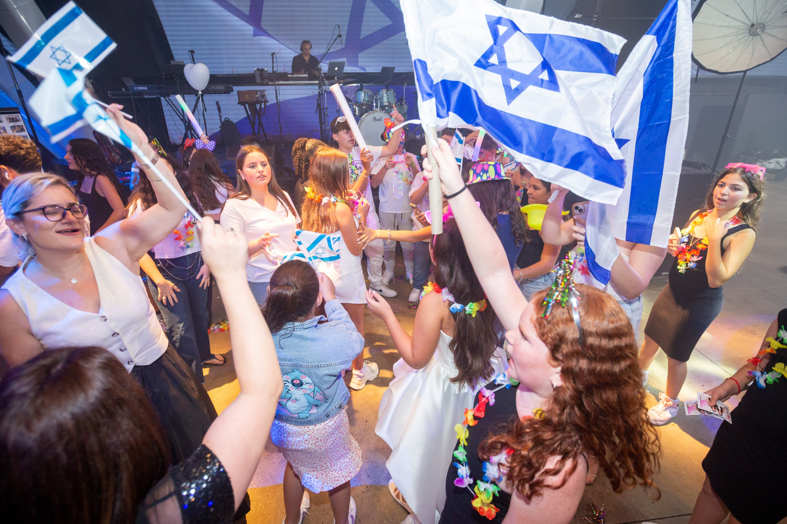 Bat Mitzvah Evelin. Wedding and events photographers Studio Shalom