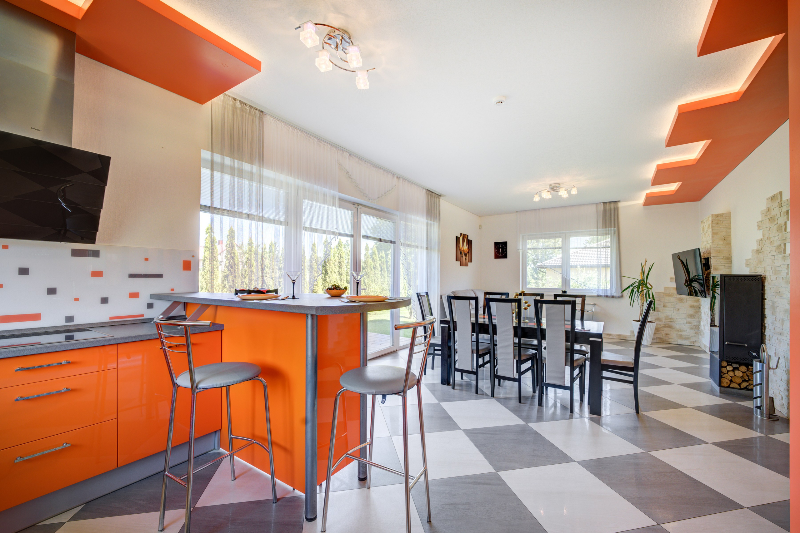 Žudiškių k. Ežero g. 70, Rešes sen. Elina Sapiega fotografė Vilniuje