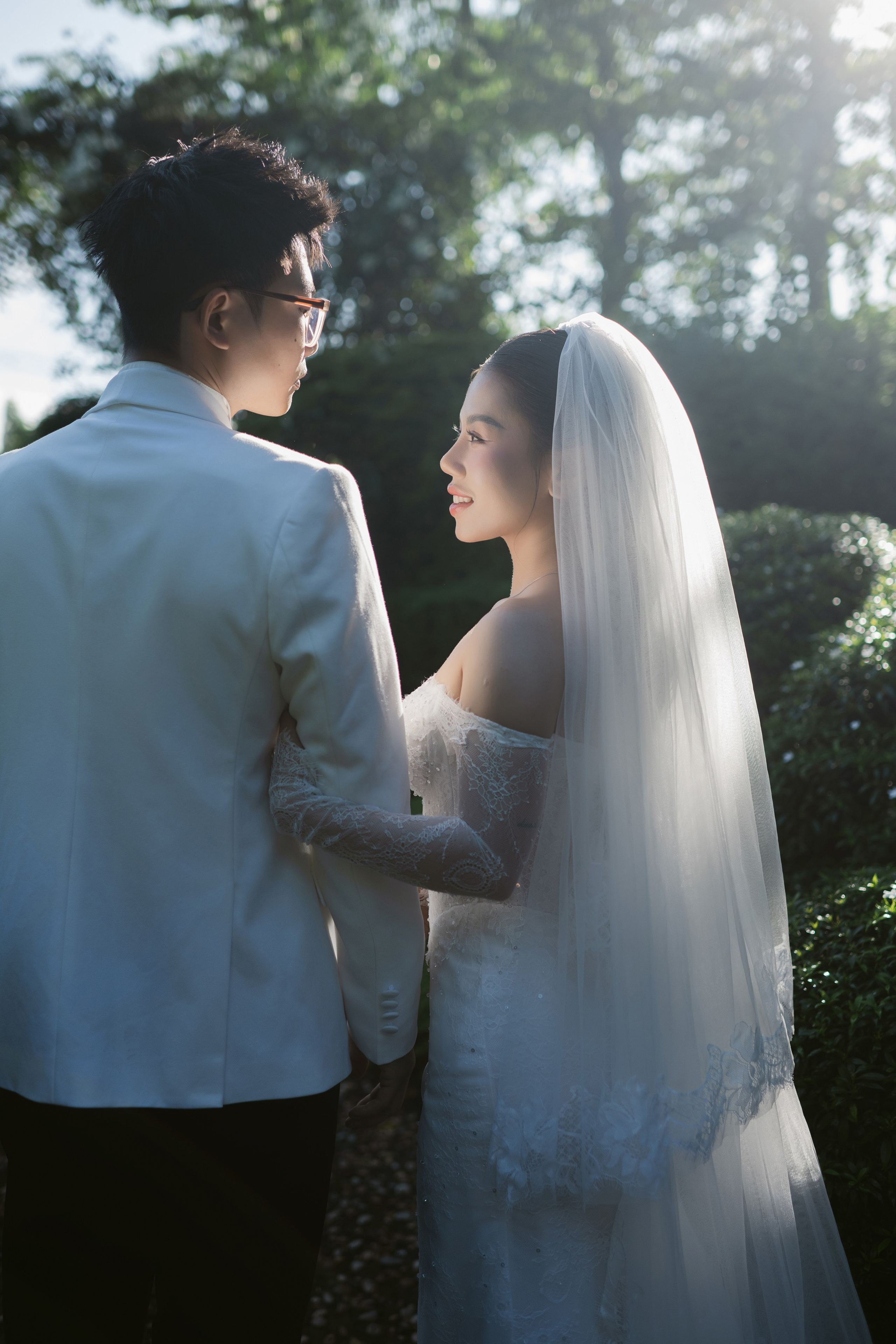 Man + Thu. BenColor Studio