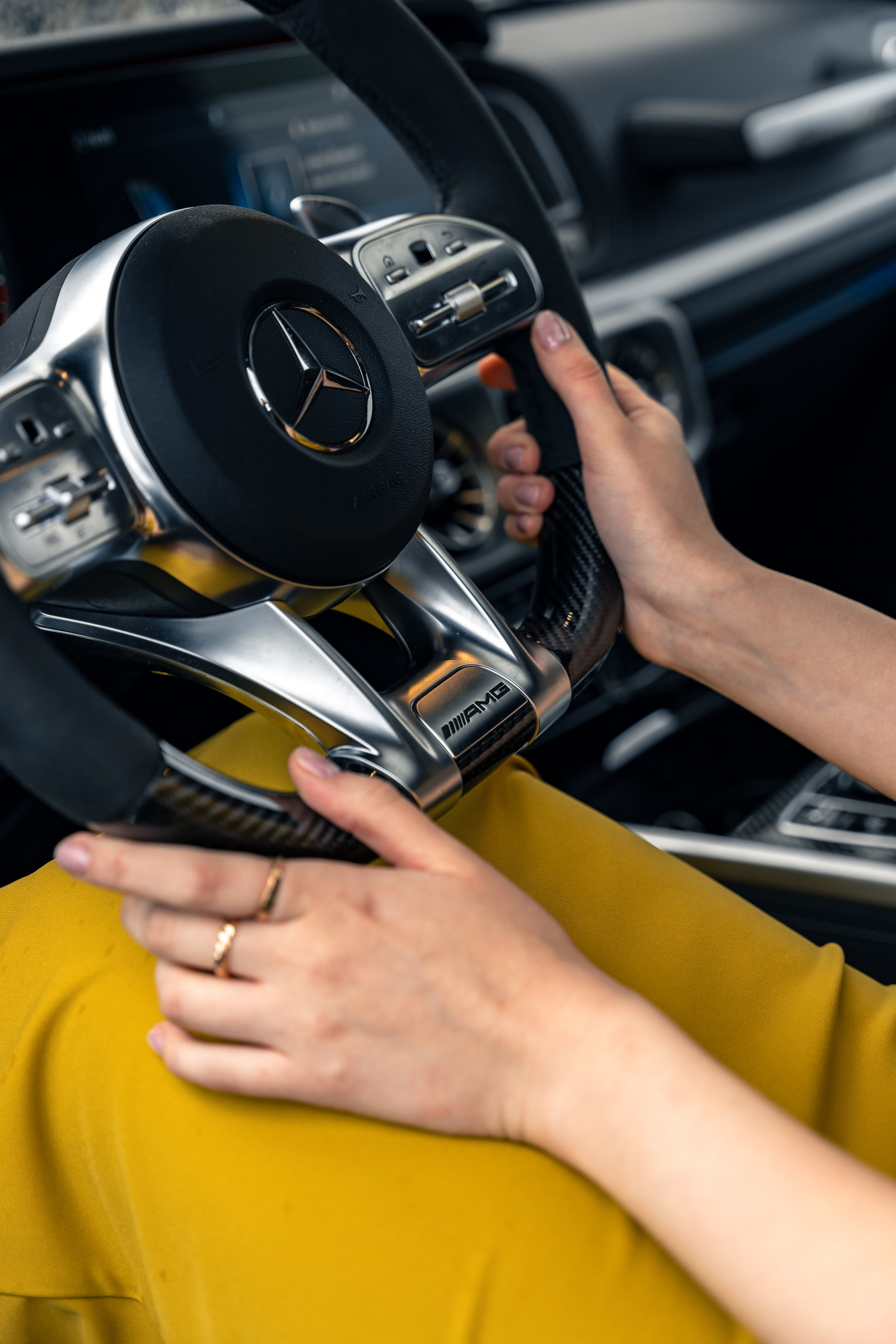 Nataliia x G63 AMG. Photographer in Paris — Vitalii Motruk