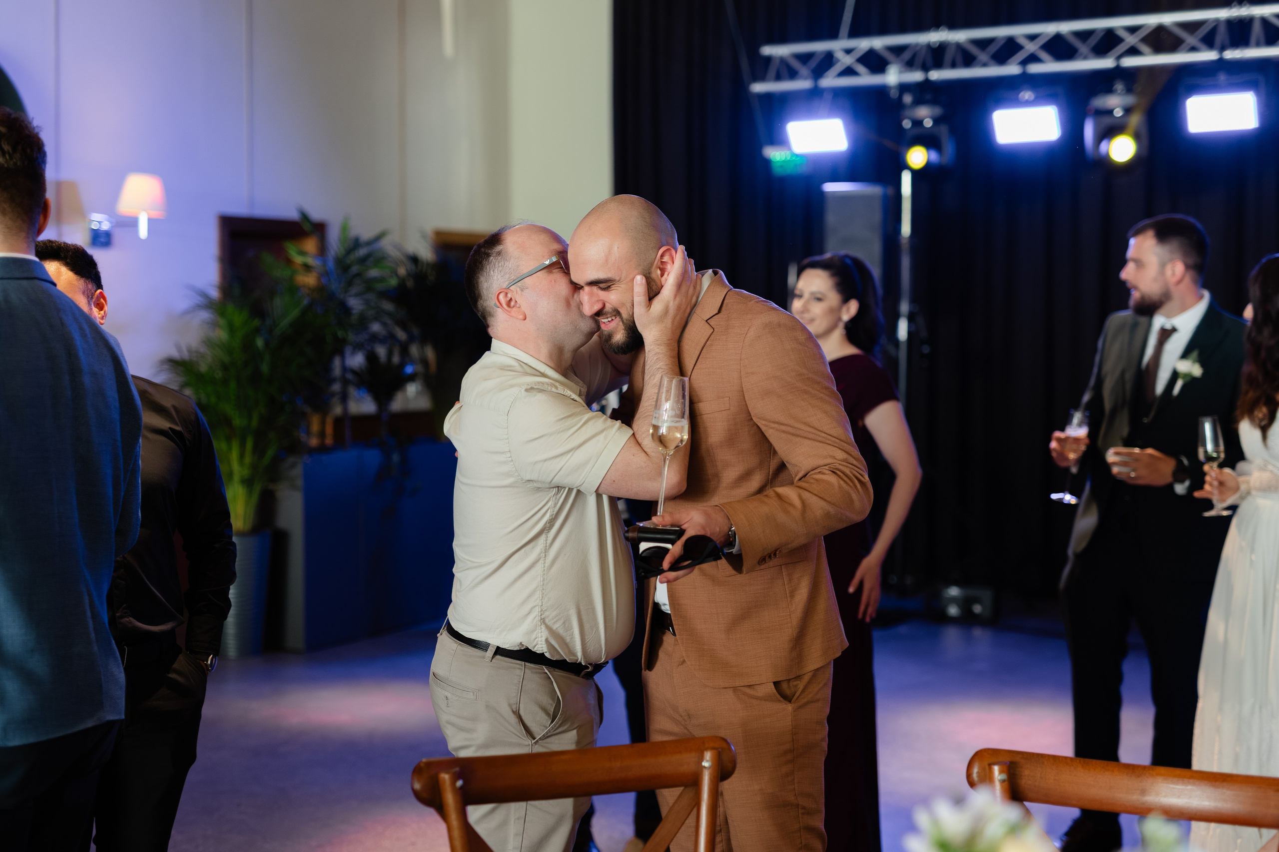 Flori & Cosmin. Main