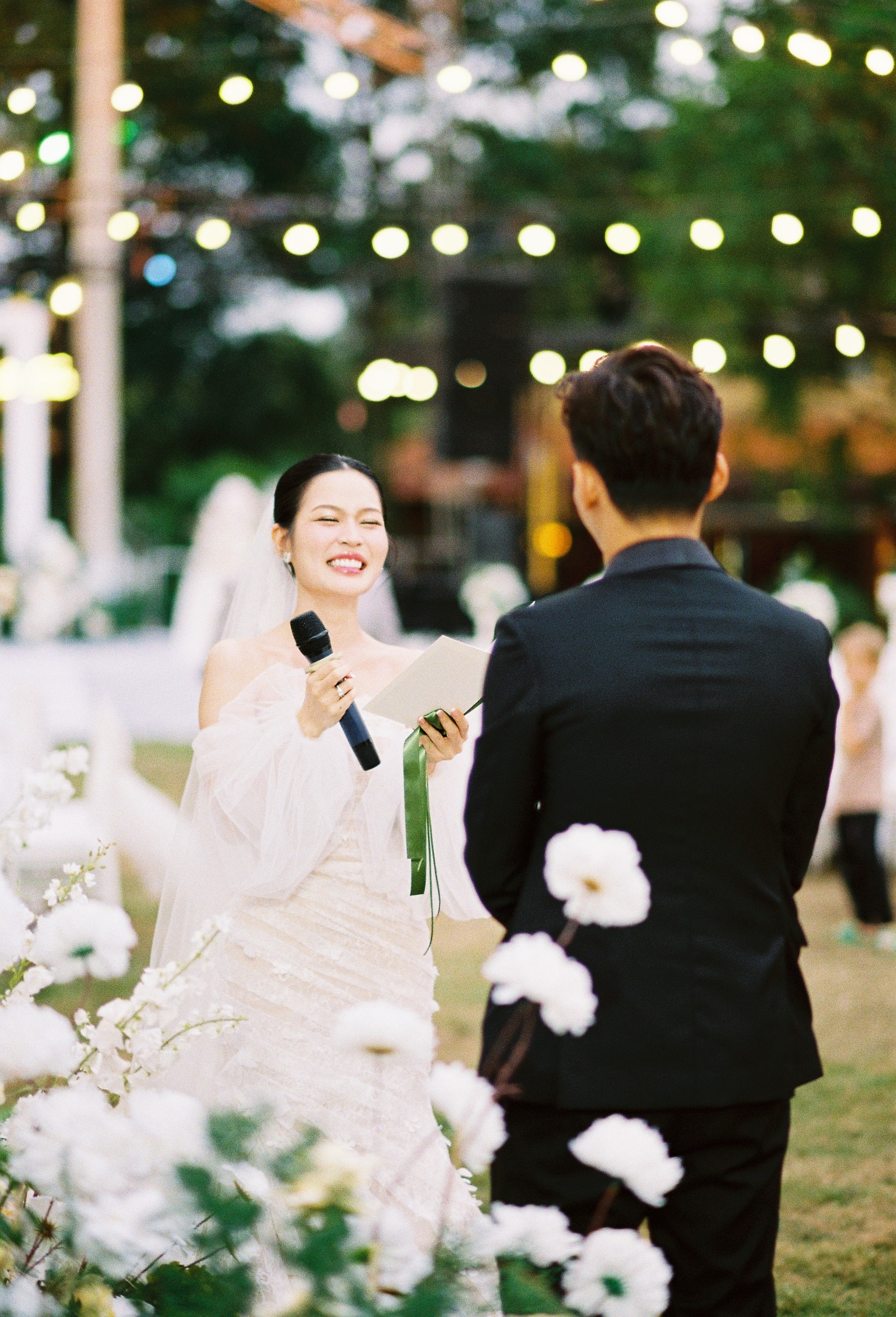 Nghĩa & Thảo. Cam Images