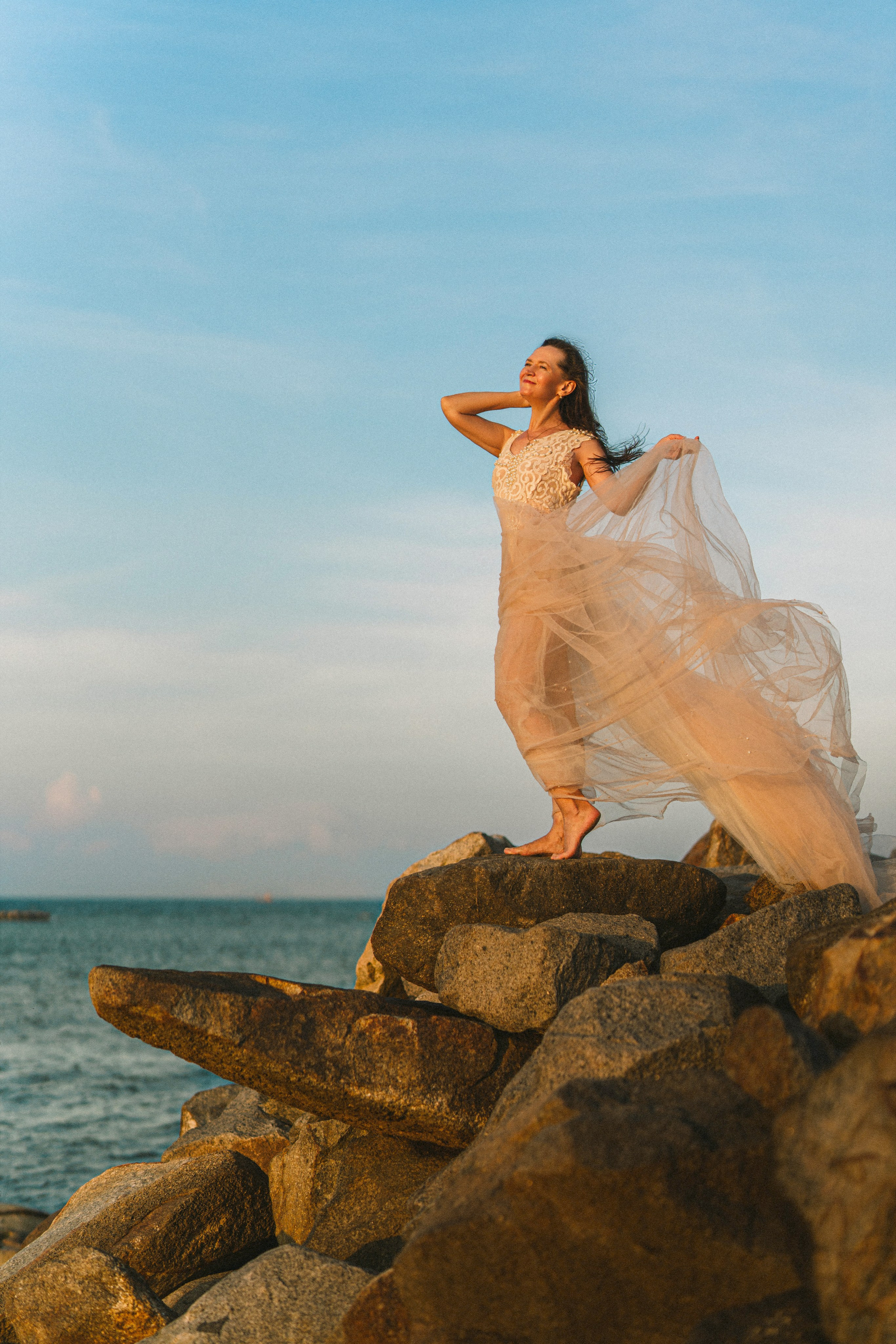 Lifestyle Photographer in Hoi An & Da Nang Love stories, family & wedding photography