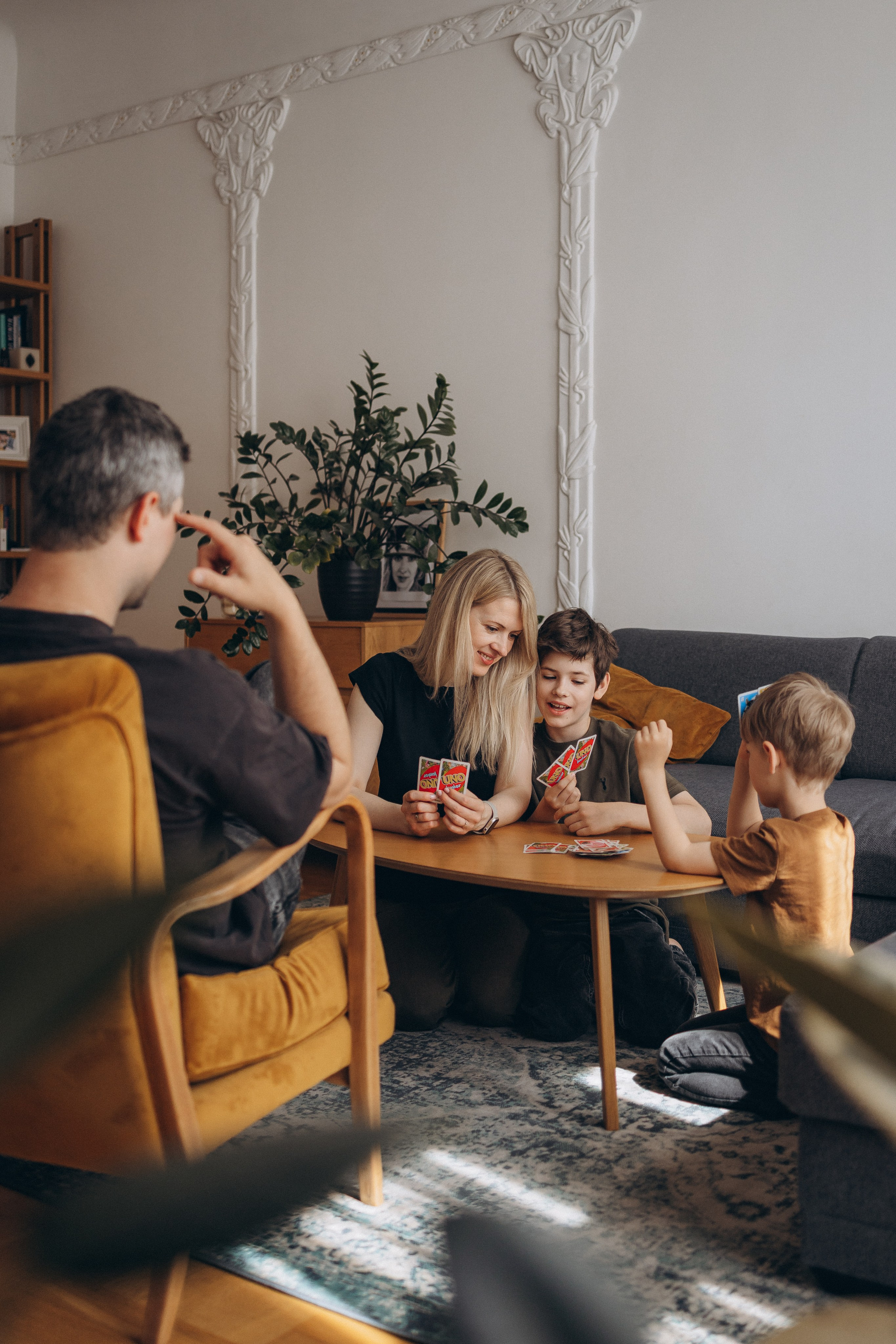 LAURAS ģimene. GALVENĀ