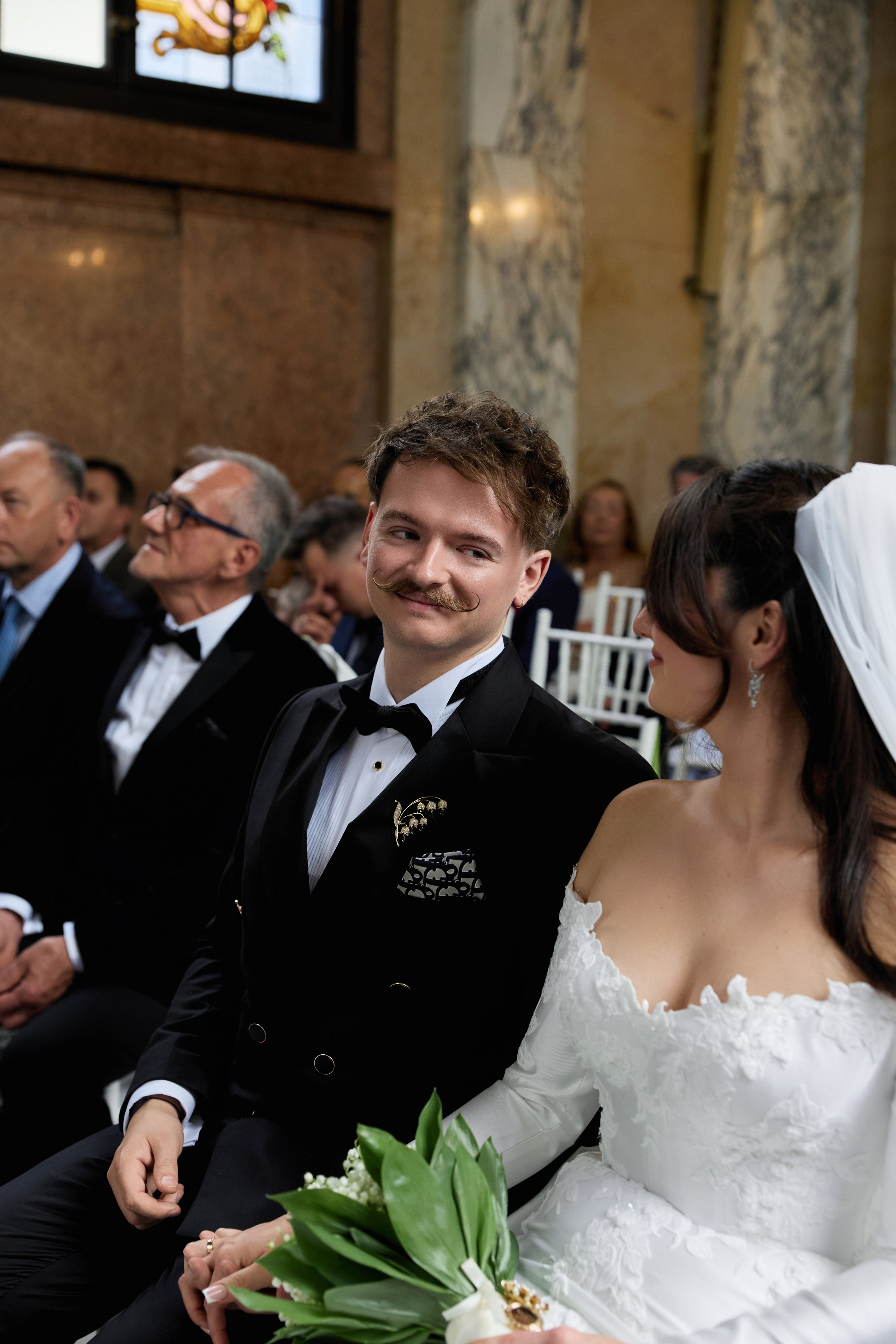 Wiktoria & Kacper. Pałac Goetz. Fotograf ślubny i rodzinny w Krakowie Yana Klymova