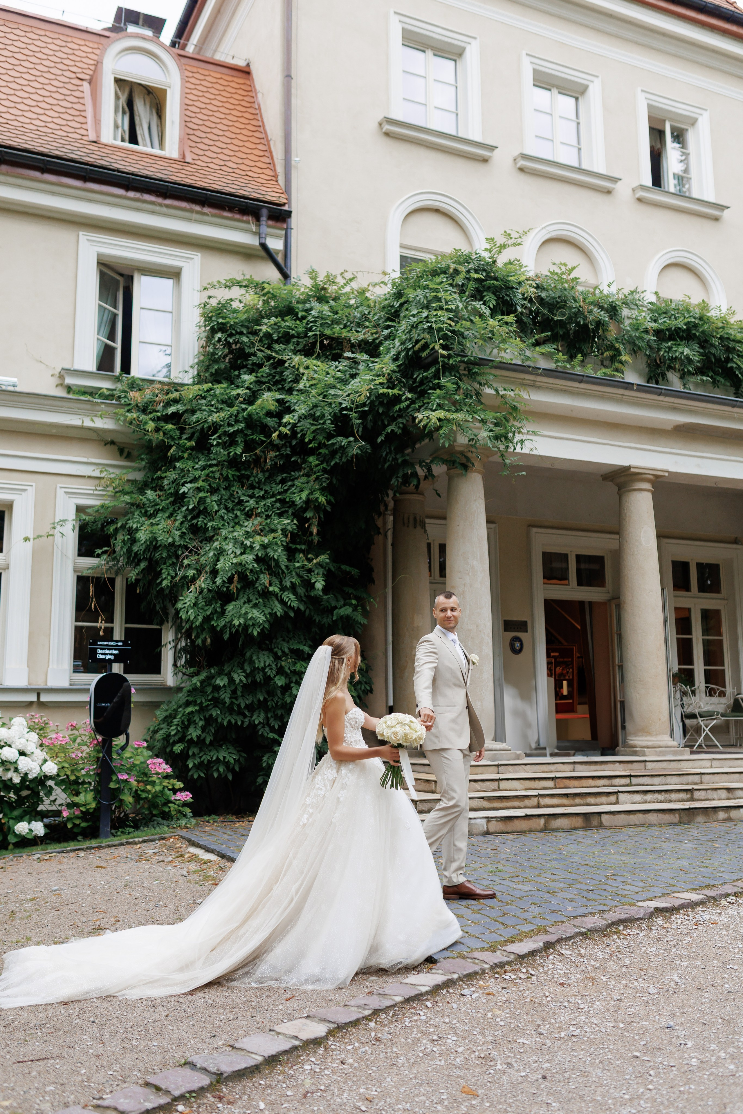 Kamila & Jorg. Dwor Sireakow. 26.07.2025. Fotograf ślubny i rodzinny w Krakowie Yana Klymova