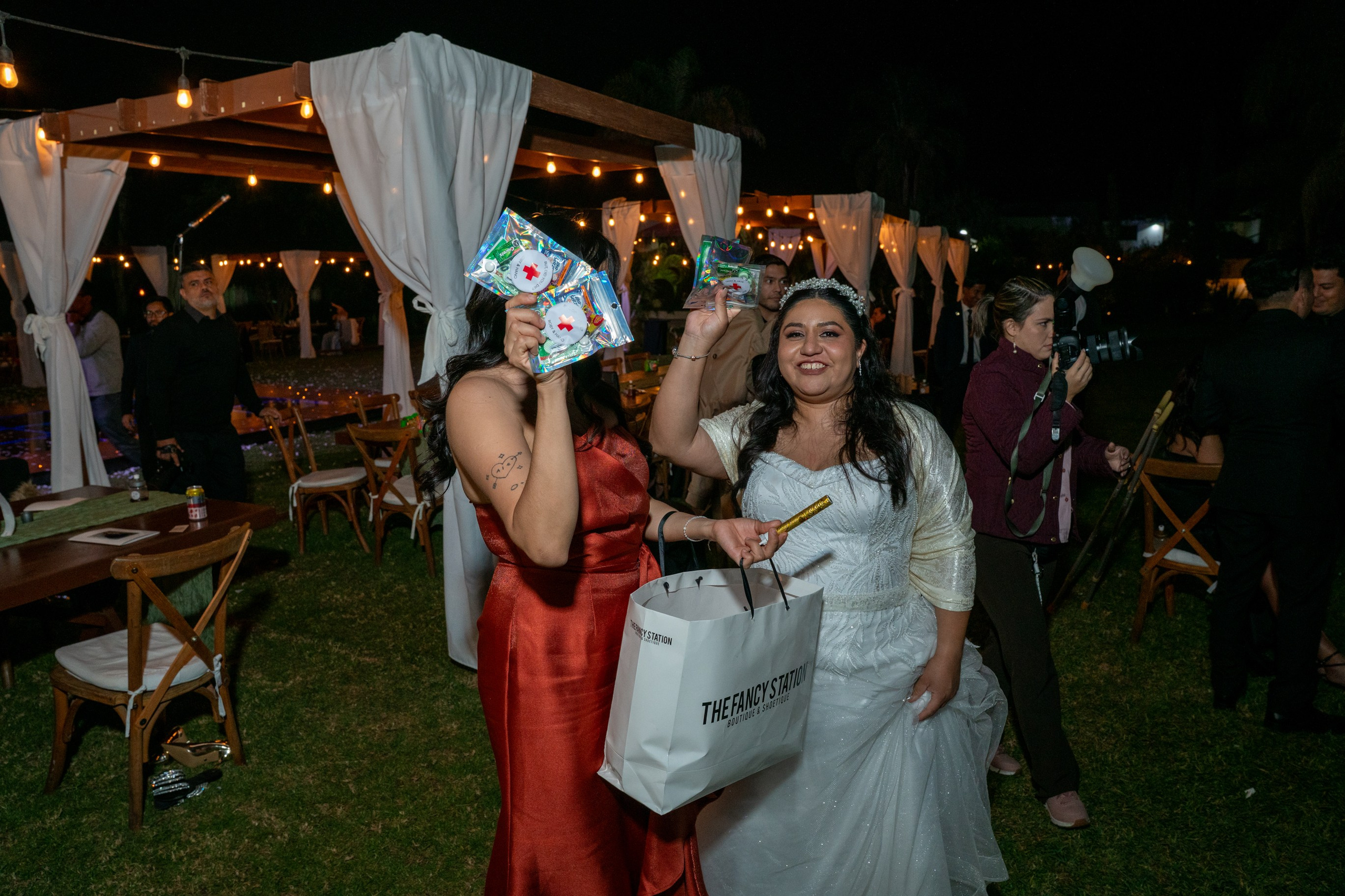 Roby & Jano. Elopement & Lifestyle Wedding Photographer