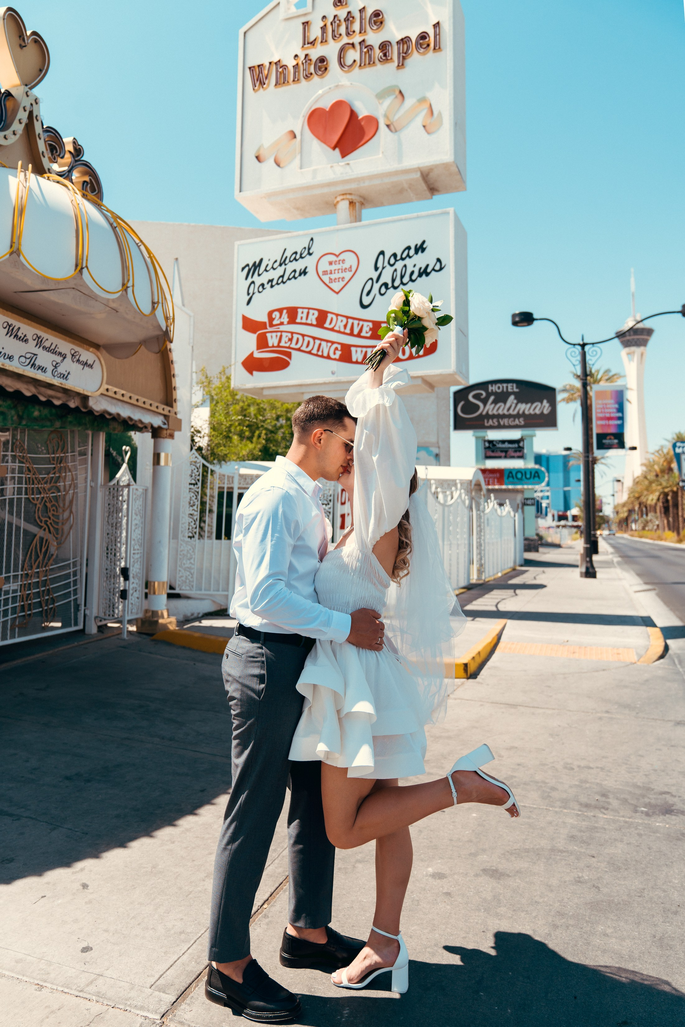 Iryna&Roman. Wedding & elopement photographer Viktoriya Kravtsov. Las Vegas